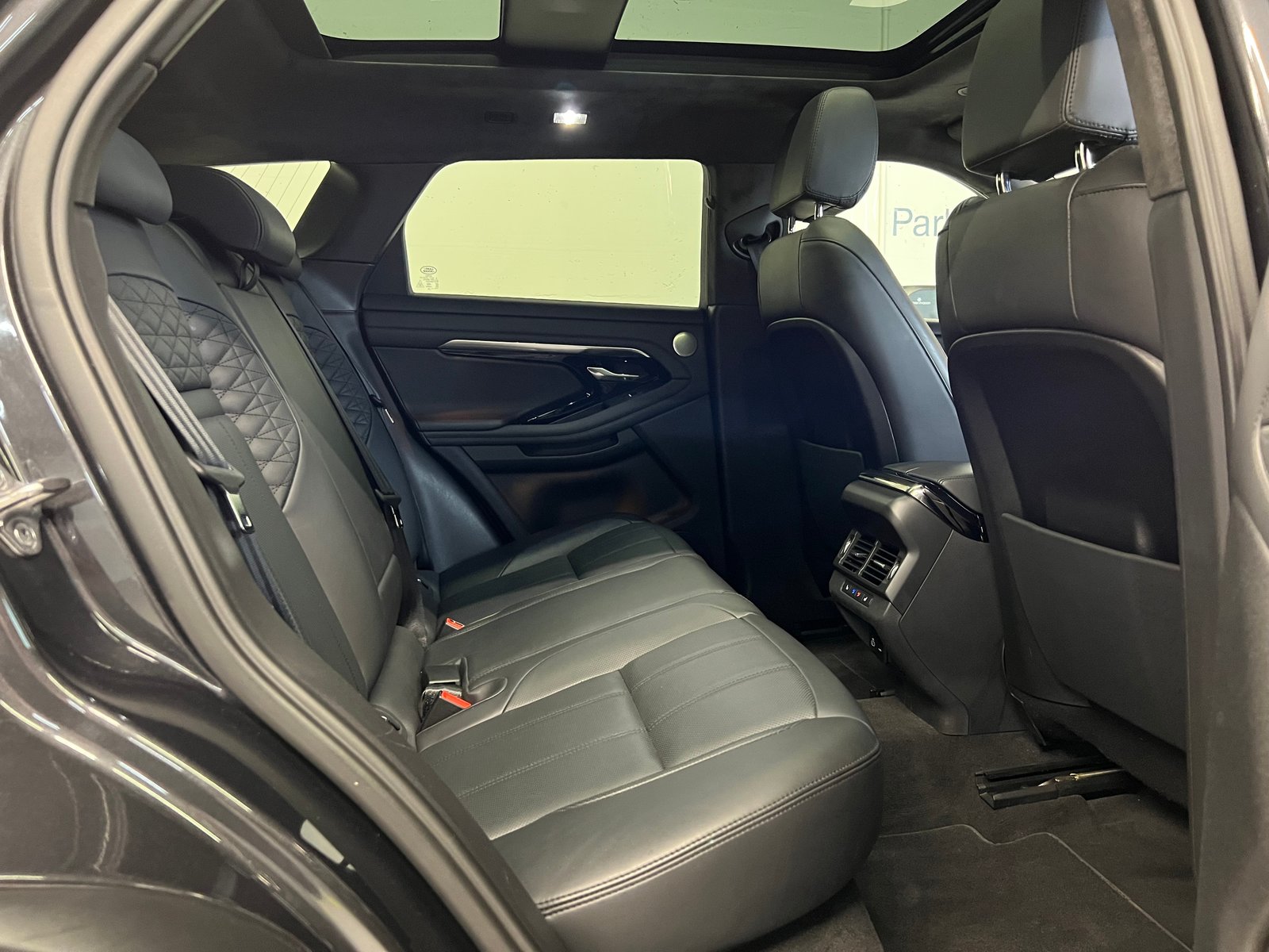 LAND ROVER Range Rover Evoque 1.5 T 300e R-Dynamic Autobiogr, Plug-in-Hybrid Benzin/Elektro, Occasion / Gebraucht, Automatik - 7