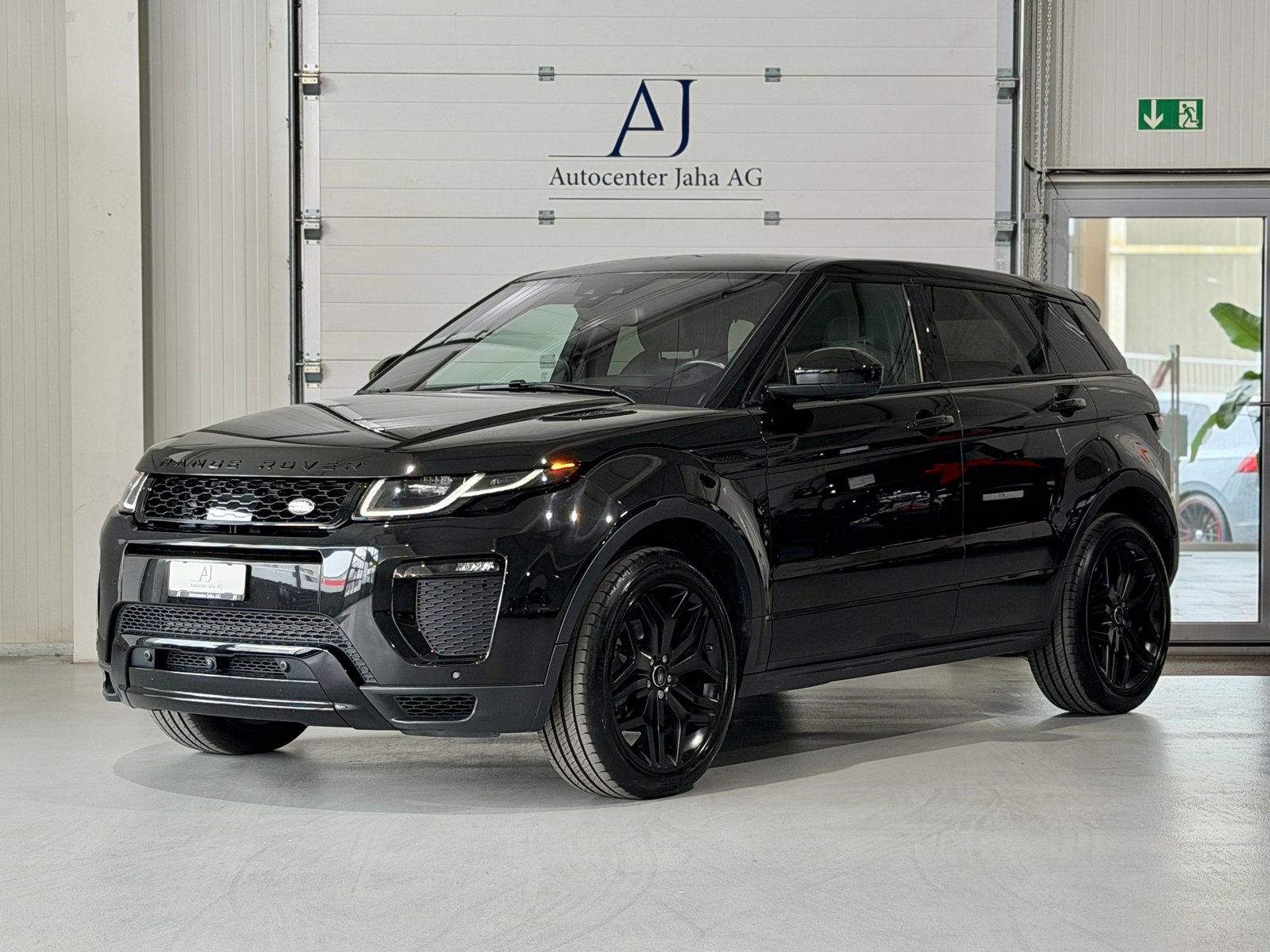 LAND ROVER Range Rover Evoque 2.0 Si4 HSE Dynamic AT9, Petrol, Second hand / Used, Automatic - 3