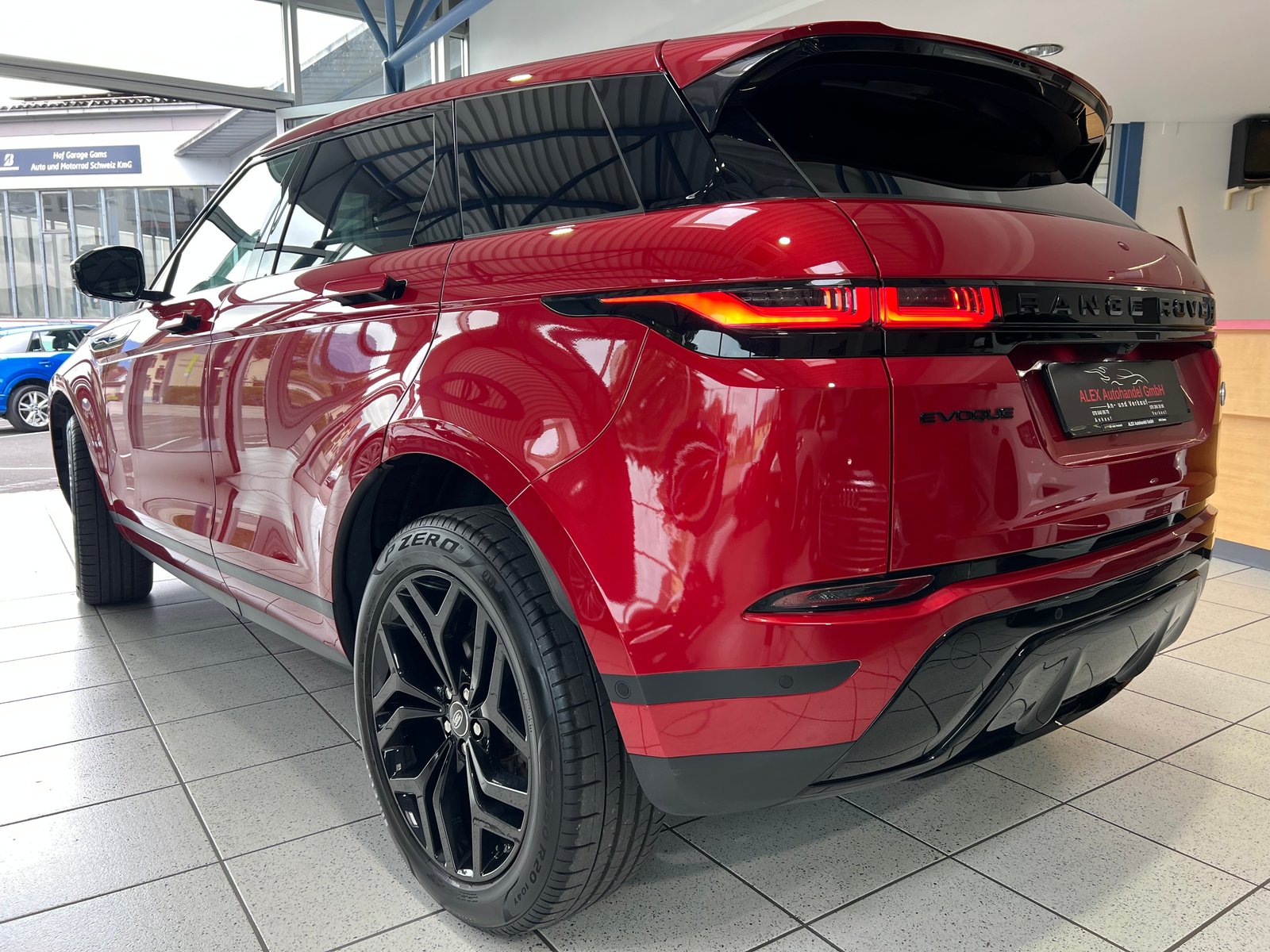 LAND ROVER Range Rover Evoque R-Dynamic P 200 S AT9, Mild-Hybrid Petrol/Electric, Second hand / Used, Automatic - 4