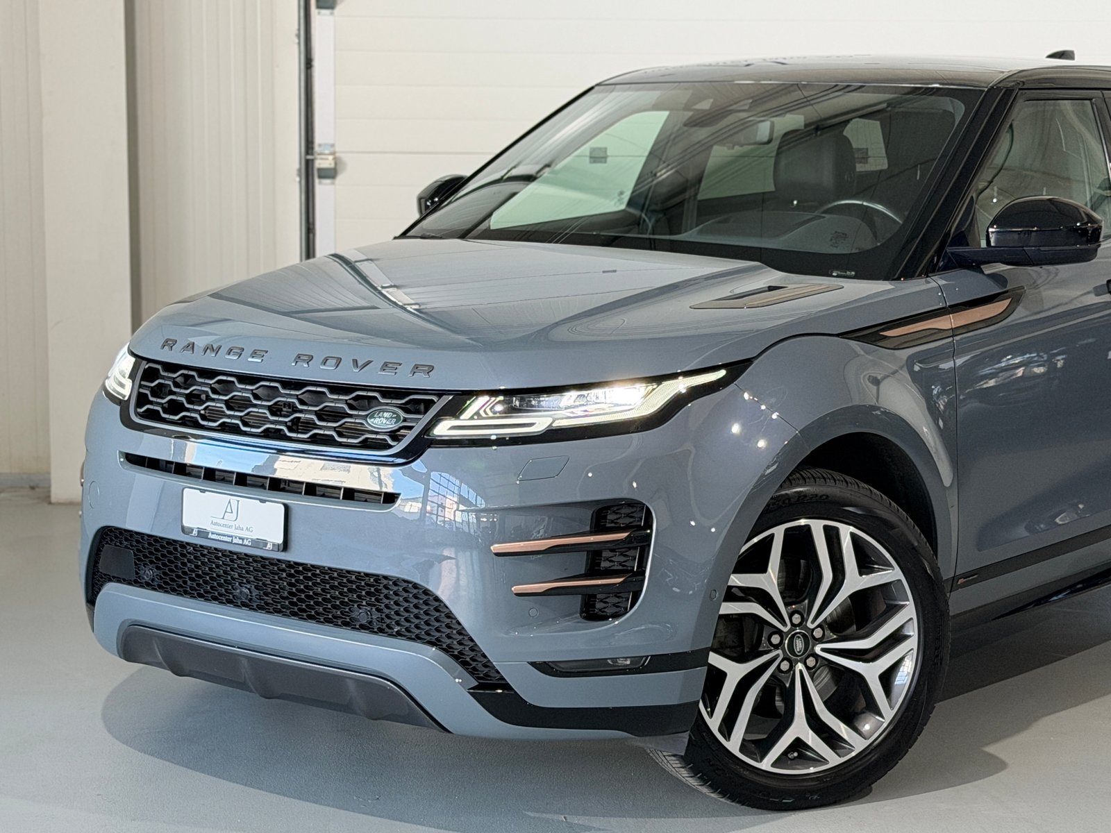 LAND ROVER Range Rover Evoque R-Dynamic First Edition P 250, Essence, Occasion / Utilisé, Automatique - 2