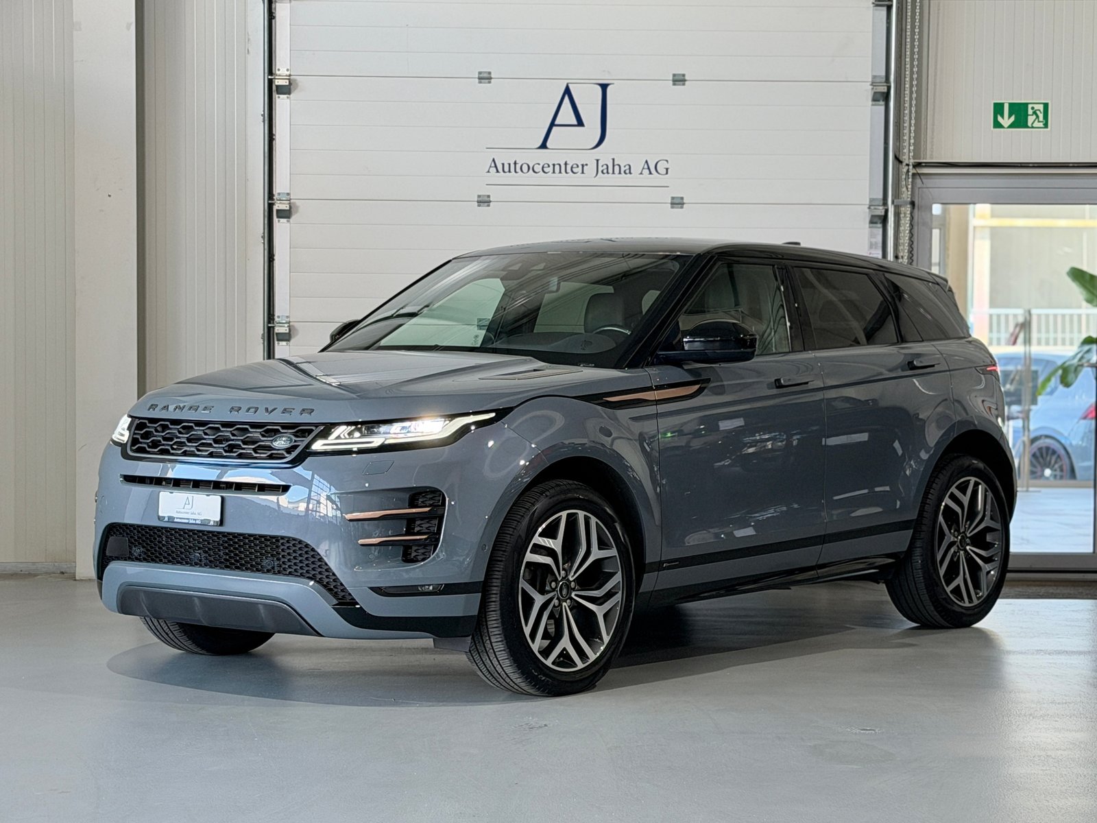 LAND ROVER Range Rover Evoque R-Dynamic First Edition P 250, Essence, Occasion / Utilisé, Automatique - 3