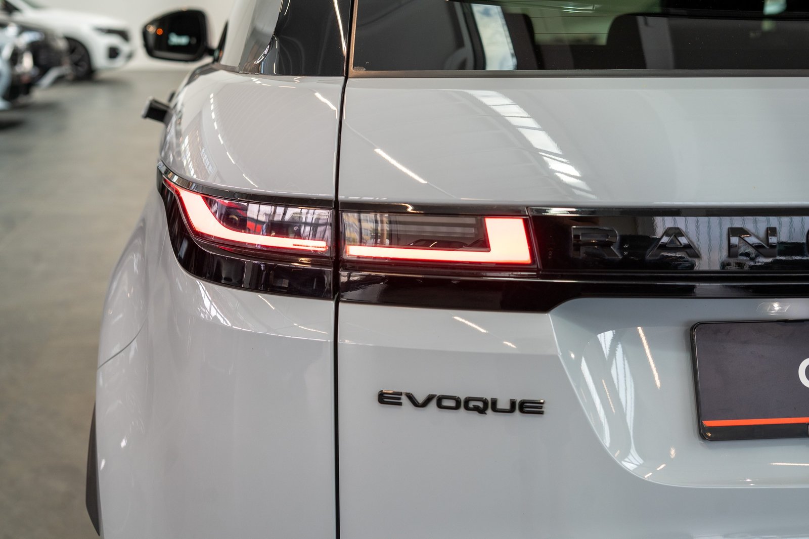 LAND ROVER Range Rover Evoque 2.0 D 200 Dynamic SE / Panoram, Benzin, Occasion / Gebraucht, Automatik - 6