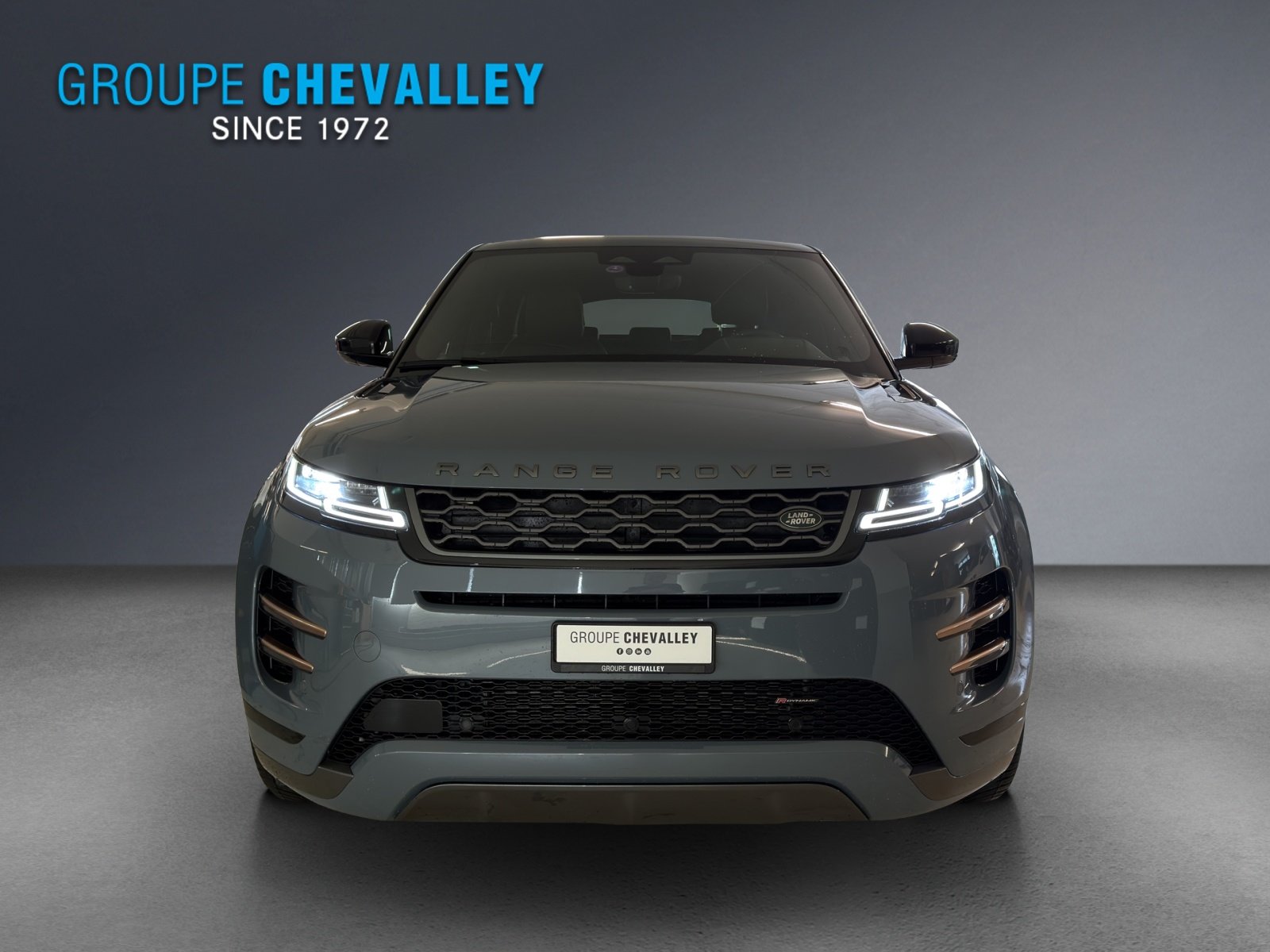 LAND ROVER Evoque R-Dynamic SE, Plug-in-Hybrid Petrol/Electric, Second hand / Used, Automatic - 2
