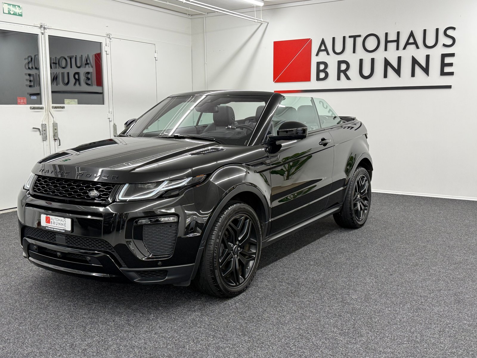 LAND ROVER Range Rover Evoque Conver. 2.0 TD4 HSE Dynamic AT, Diesel, Second hand / Used, Automatic - 2