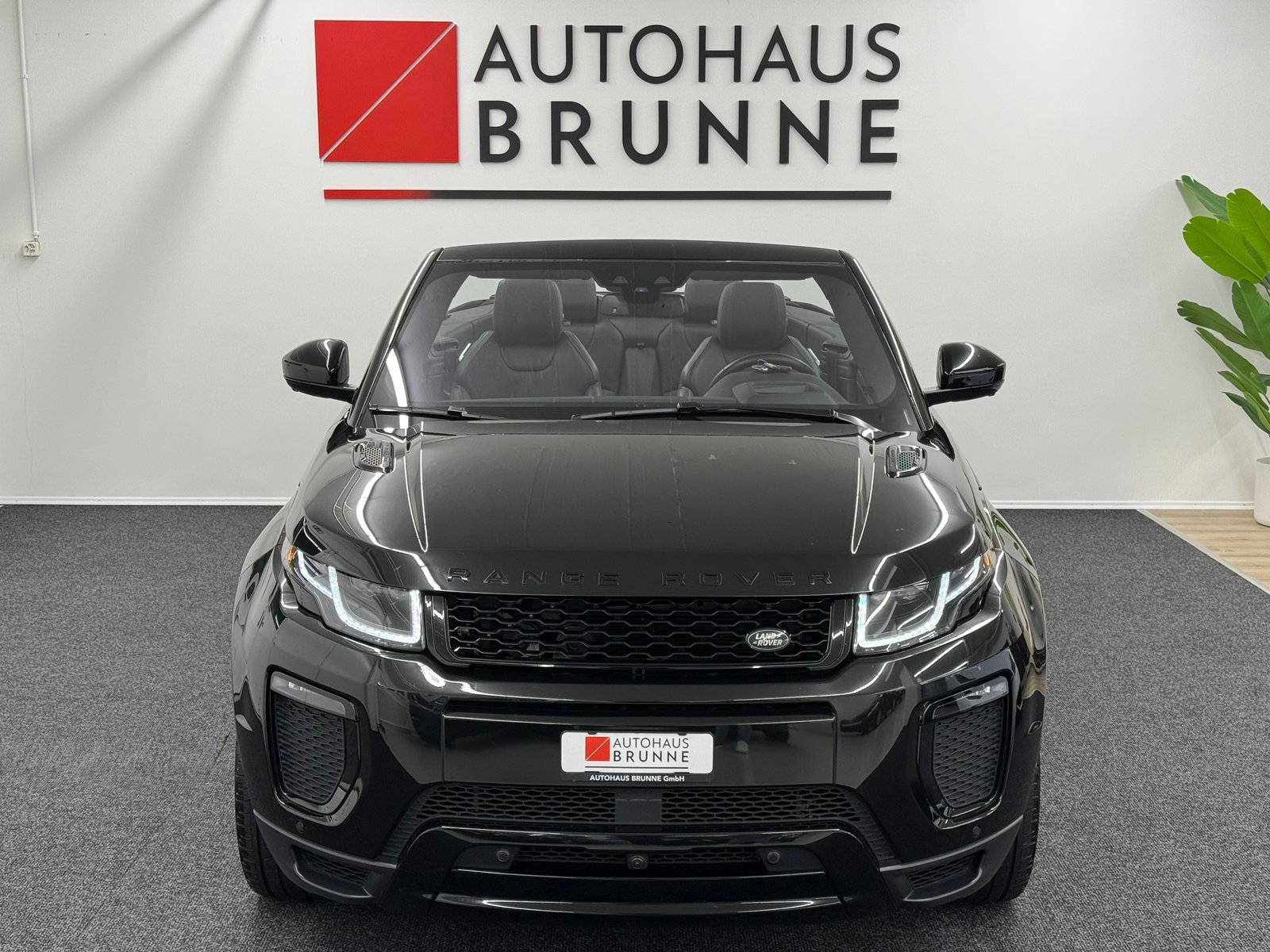 LAND ROVER Range Rover Evoque Conver. 2.0 TD4 HSE Dynamic AT, Diesel, Second hand / Used, Automatic - 4