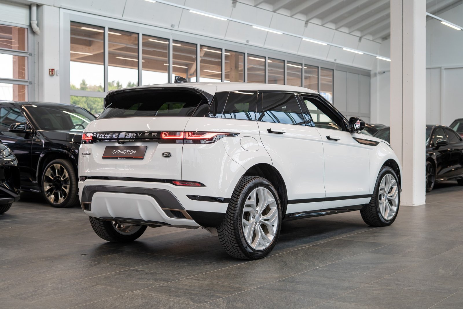 LAND ROVER Range Rover Evoque 2.0 D 165 R-Dynamic SE / Rück, Diesel, Occasion / Gebraucht, Automatik - 4