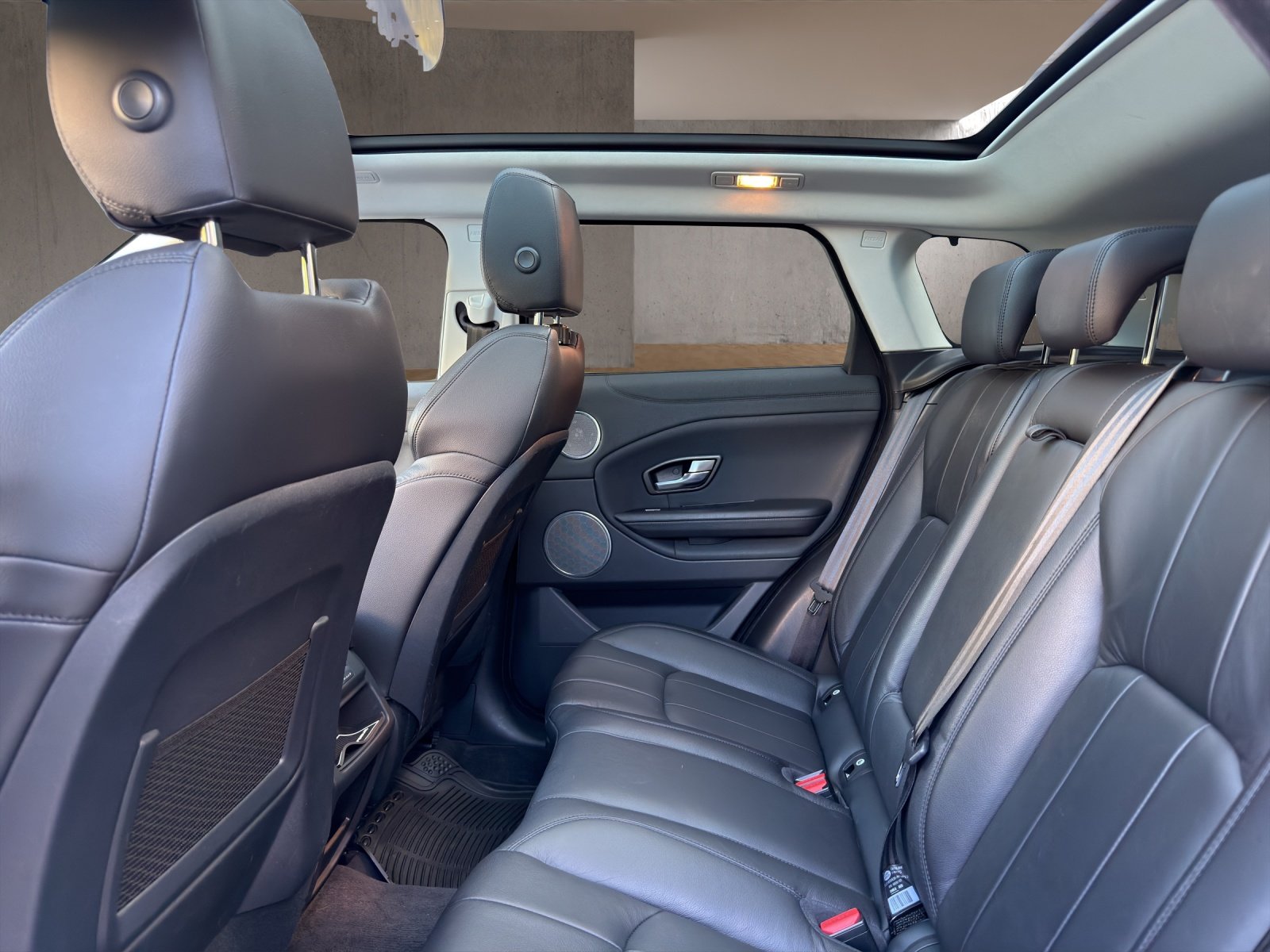 LAND ROVER Range Rover Evoque 2.0 TD4 SE AT9, Diesel, Occasion / Gebraucht, Automatik - 7