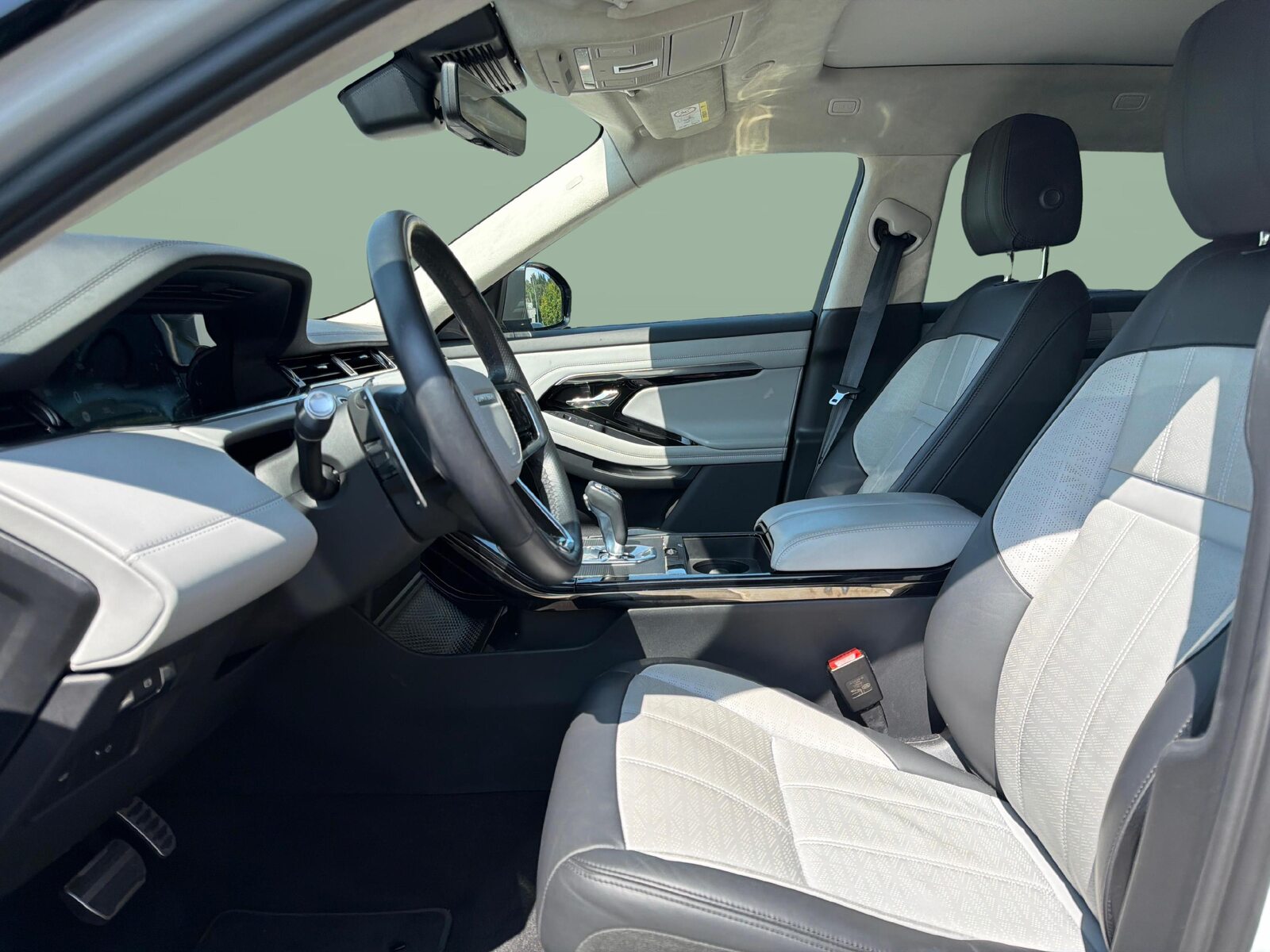 LAND ROVER Range Rover Evoque 2.0 T R-Dynamic HSE, Mild-Hybrid Benzin/Elektro, Occasion / Gebraucht, Automatik - 2