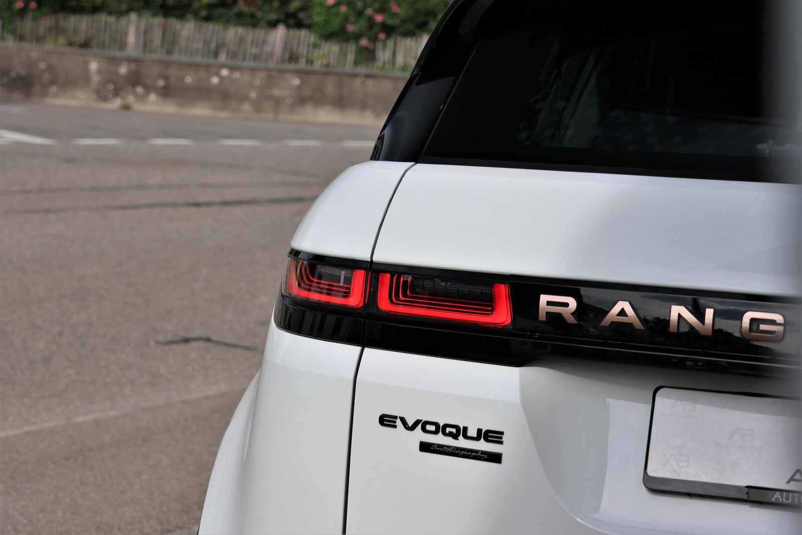 LAND ROVER Range Rover Evoque R-Dynamic P 250 AB AT9, Mild-Hybrid Petrol/Electric, Second hand / Used, Automatic - 6