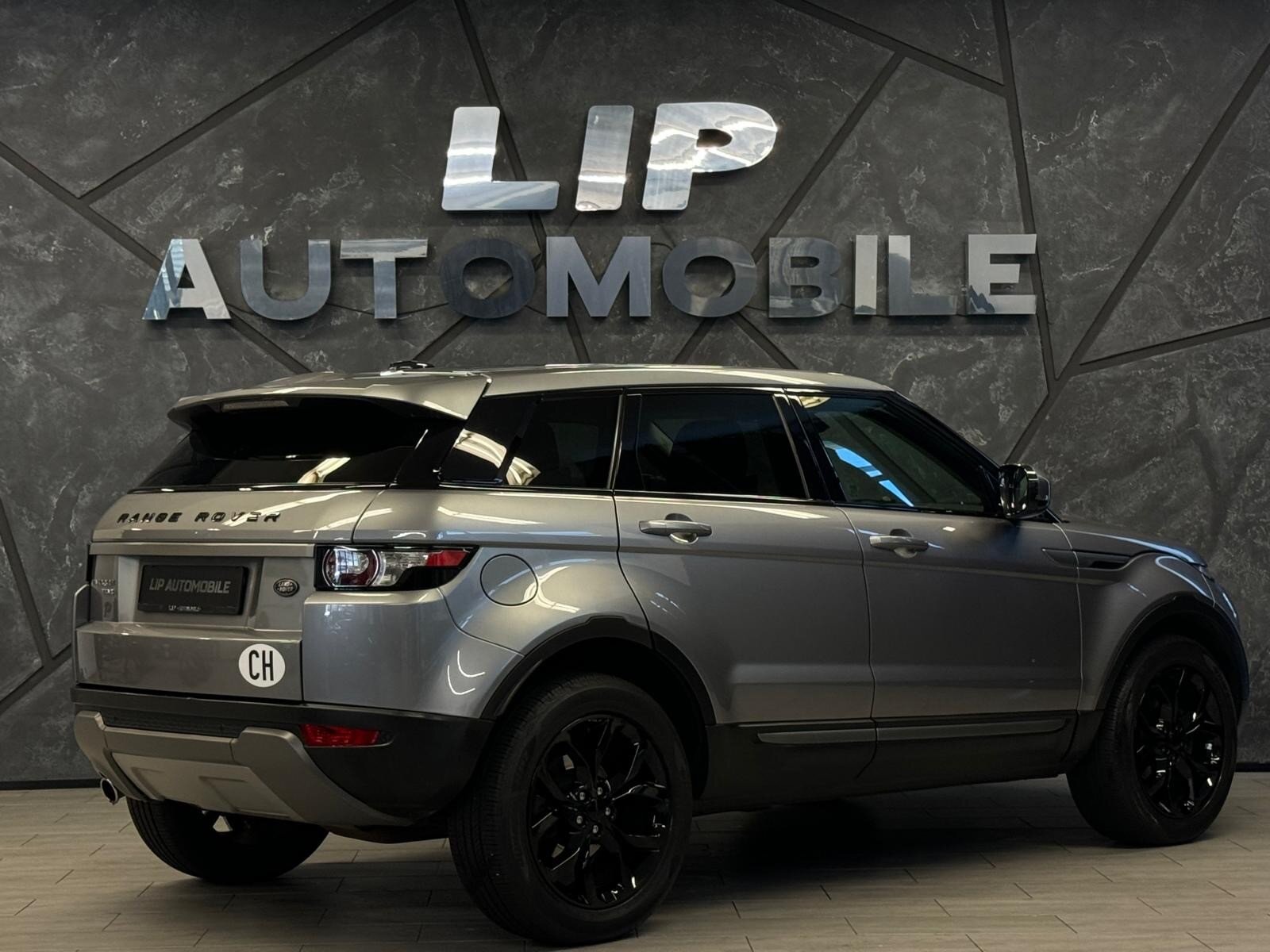 LAND ROVER Range Rover Evoque 2.2 TD4 Pure AT6, Diesel, Second hand / Used, Automatic - 6