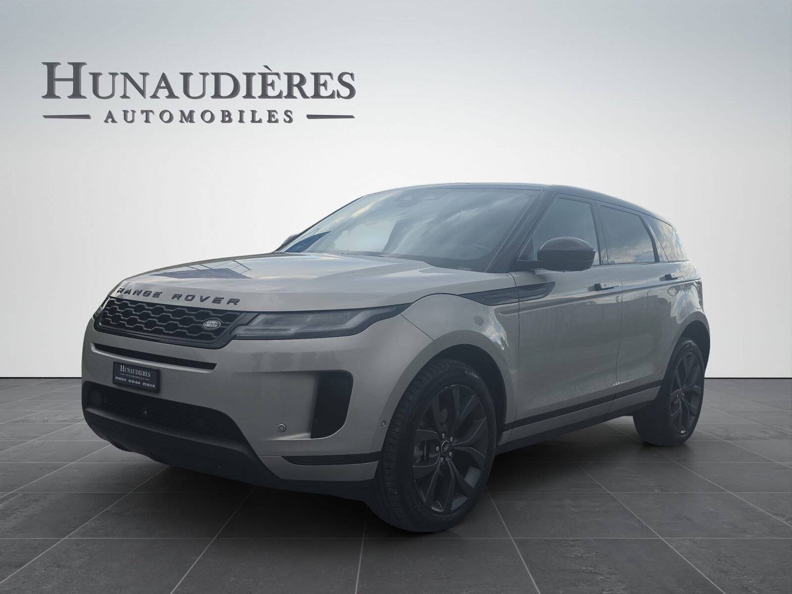 LAND ROVER Range Rover Evoque P 300e SE AT8