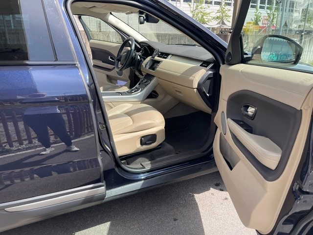 LAND ROVER Range Rover Evoque 2.0 TD4 Pure, Diesel, Occasion / Utilisé, Automatique - 5
