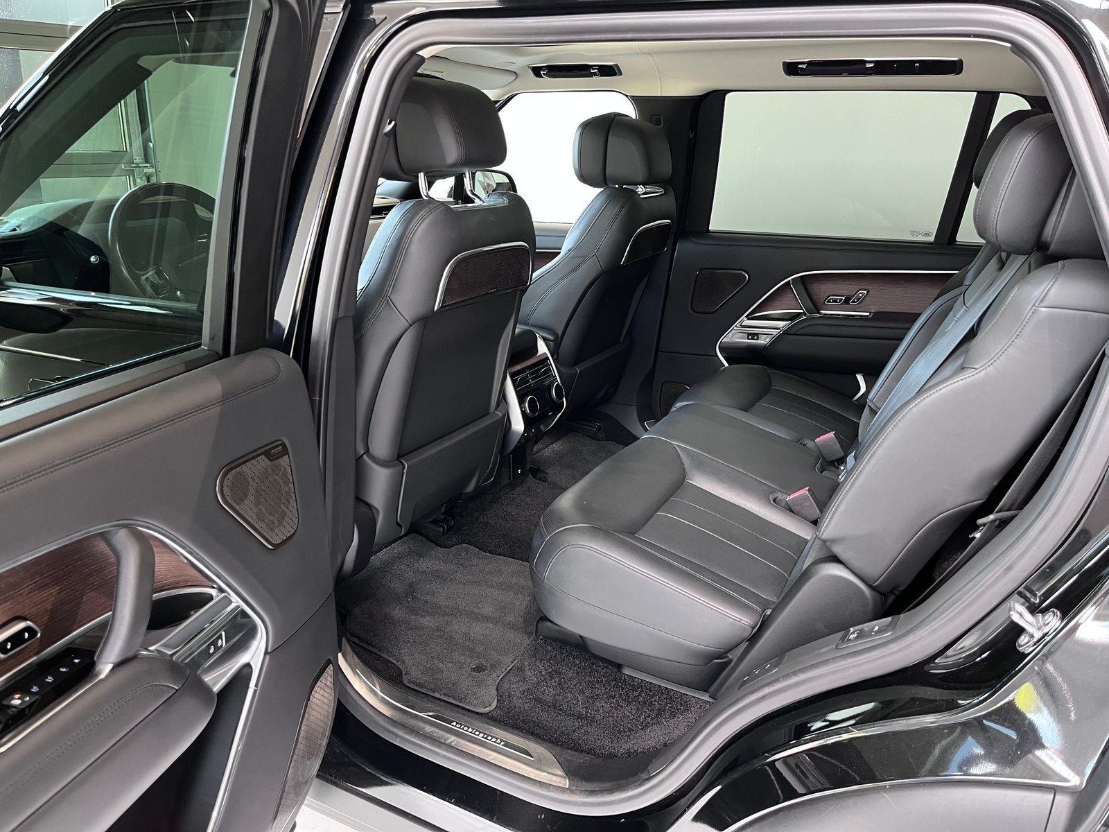 LAND ROVER Range Rover LWB 7PL P400 I6 3.0 MHEV Autobiograph, Mild-Hybrid Petrol/Electric, Second hand / Used, Automatic - 6