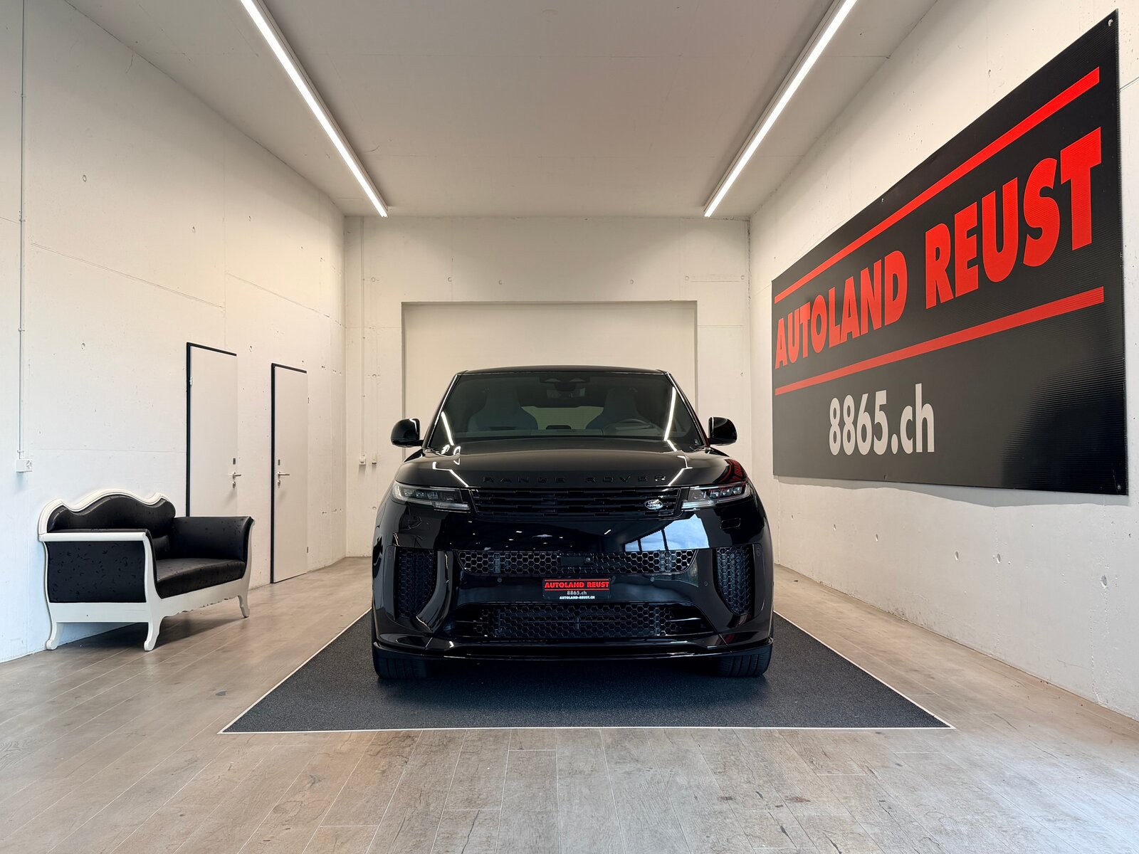 LAND ROVER Range Rover Sport P635 4.4 V8 SV, Essence, Voiture de démonstration, Automatique - 2