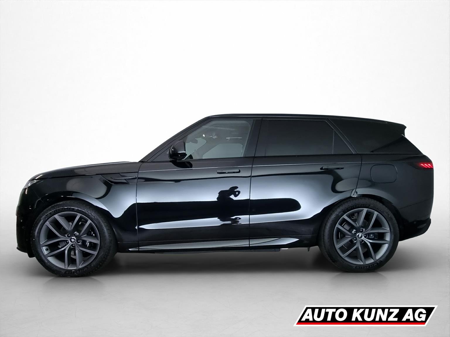 LAND ROVER Range Rover Sport 3.0 PHEV Dynamic SE, Plug-in-Hybrid Petrol/Electric, Pre-registered new car, Automatic - 3