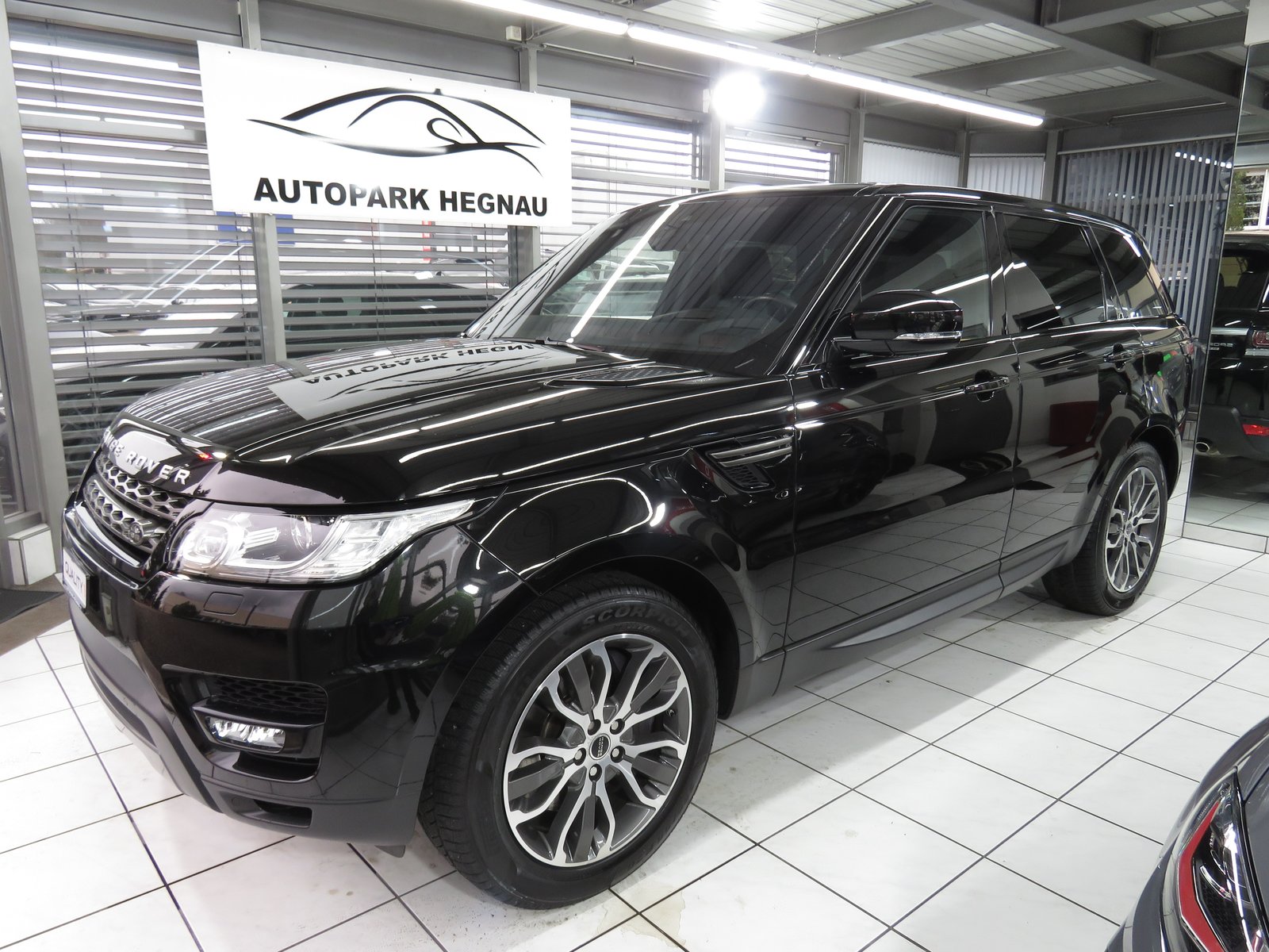 LAND ROVER Range Rover Sport 3.0 SDV6 SE Automat