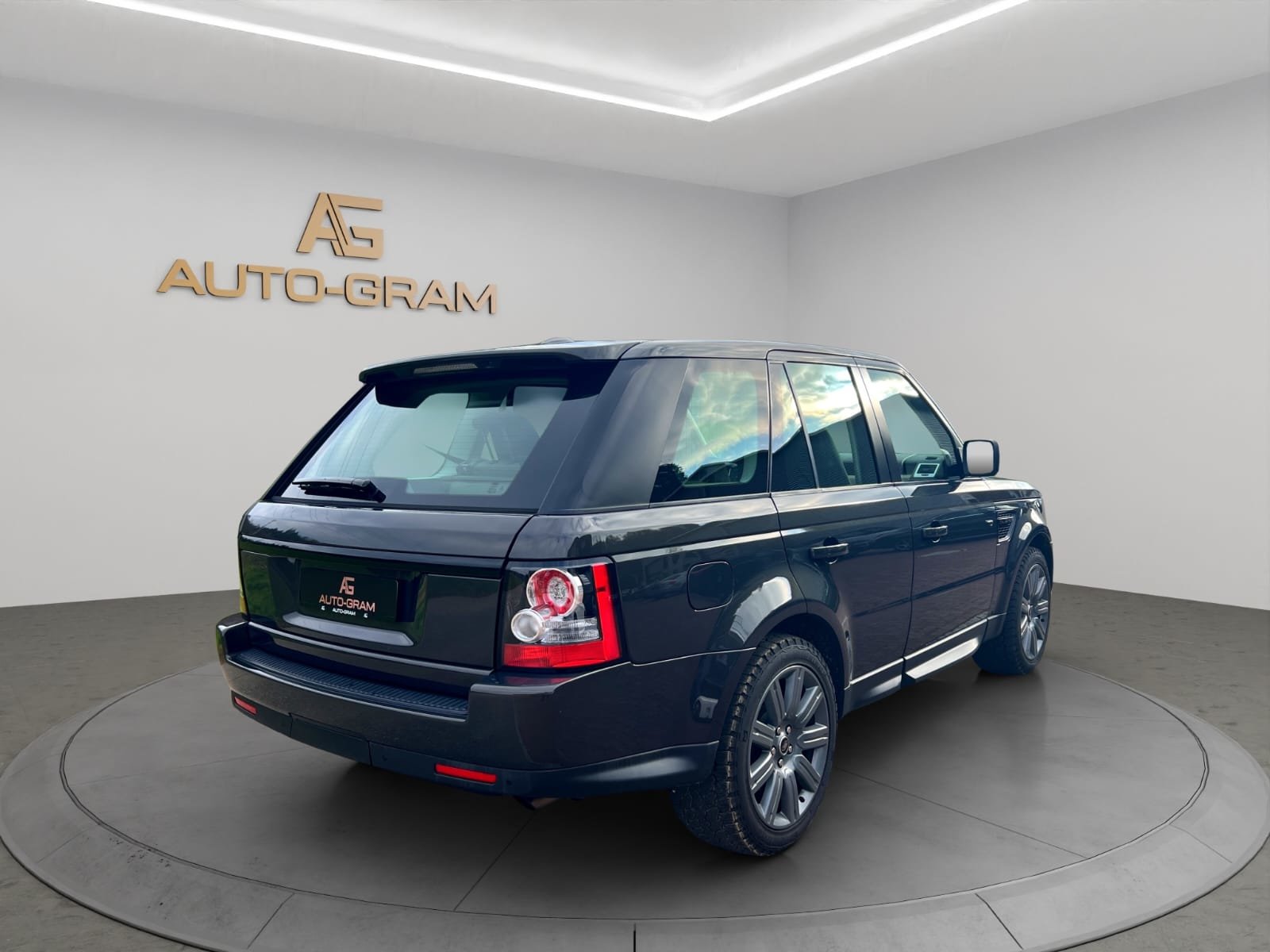 LAND ROVER Range Rover Sport 3.0 TDV6 Autobiography Automatic, Diesel, Second hand / Used, Automatic - 5