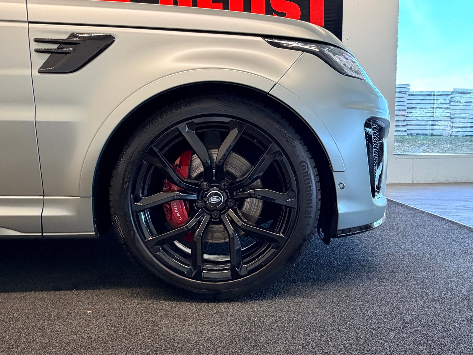 LAND ROVER Range Rover Sport 5.0 V8 S/C SVR Automatic, Petrol, Second hand / Used, Automatic - 6