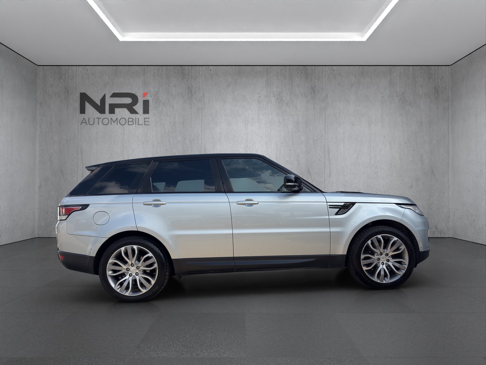 LAND ROVER Range c, Benzin, Occasion / Gebraucht, Automatik - 4