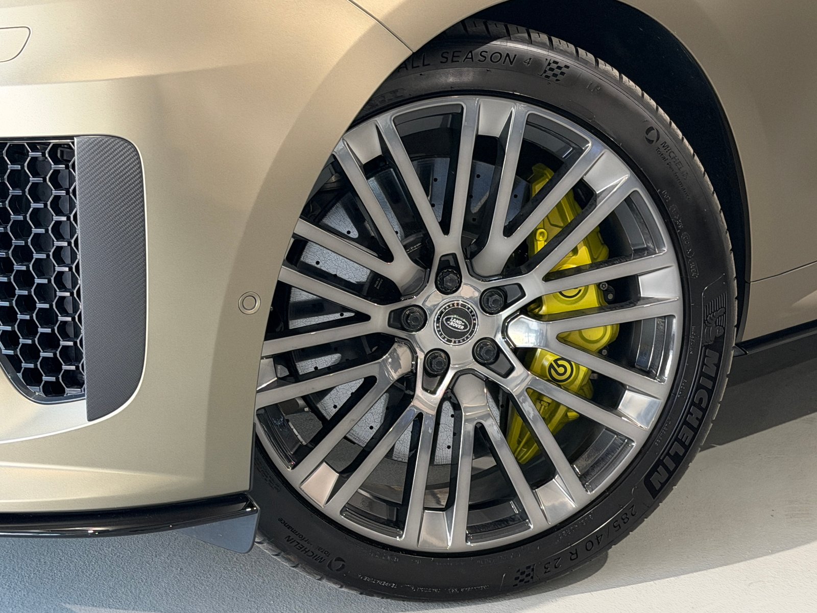 LAND ROVER Range Rover Sport P635 4.4 V8 SV Edition One Bron, Benzin, Occasion / Gebraucht - 4
