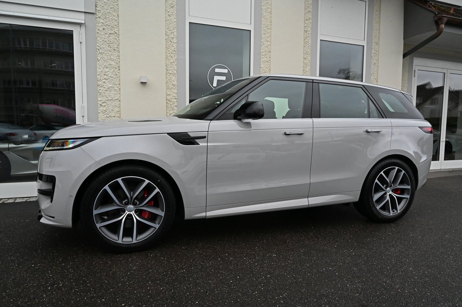 LAND ROVER Range Rover Sport D300 3.0 TD6 MHEV Dynamic HSE A, Mild-Hybrid Diesel/Elektro, Occasion / Gebraucht, Automatik - 6