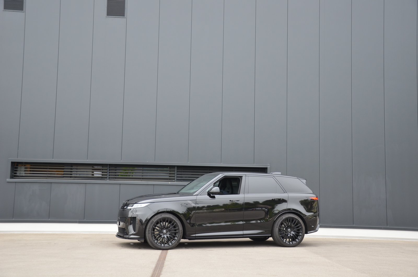 LAND ROVER Range Rover Sport P635 4.4 V8 SV Edition One, Benzin, Occasion / Gebraucht, Automatik - 2