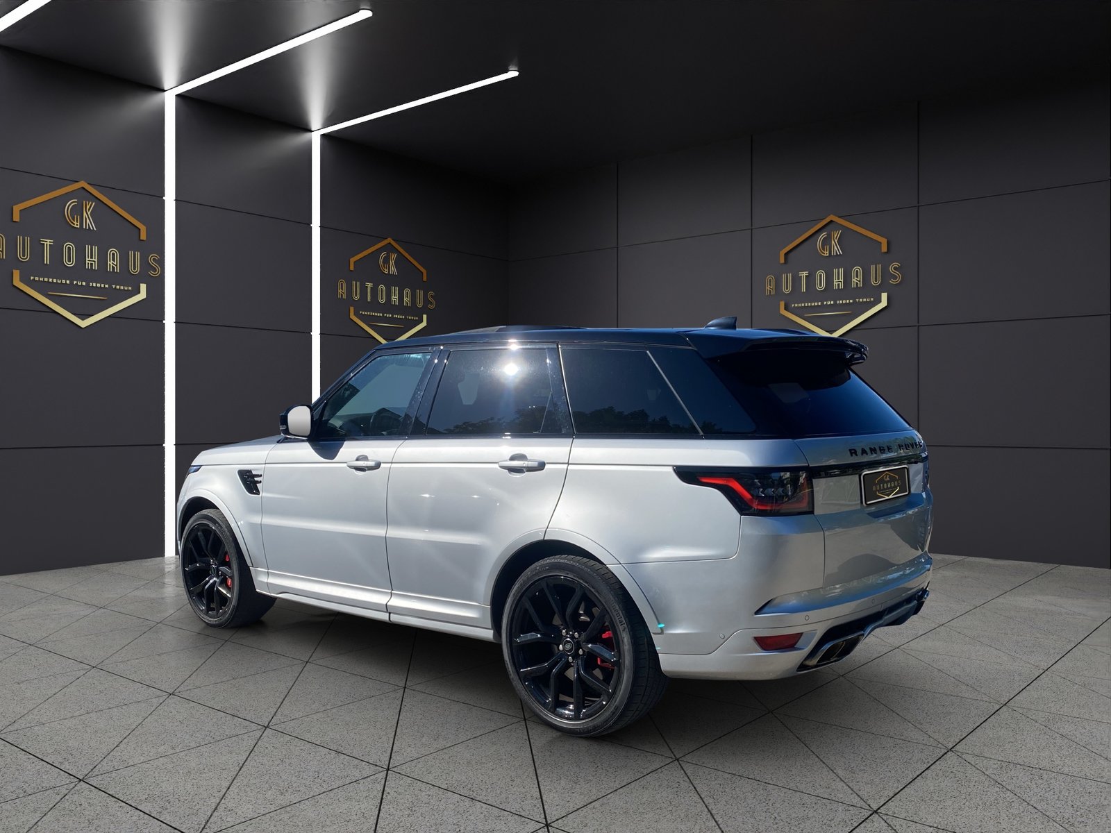LAND ROVER Range Rover Sport 575 5.0 V8 S/C SVR Carbon Autom, Benzin, Occasion / Gebraucht, Automatik - 3