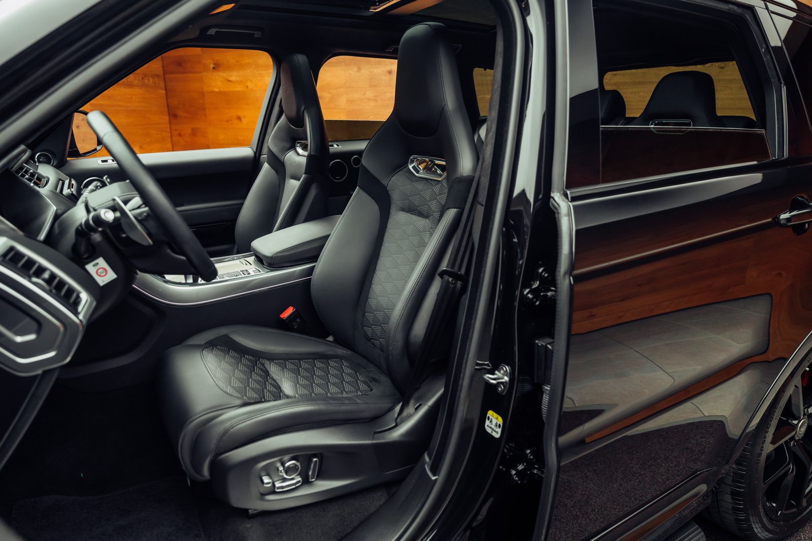 LAND ROVER Range Rover Sport 5.0 V8 S/C SVR Automatic, Benzin, Occasion / Gebraucht, Automatik - 6
