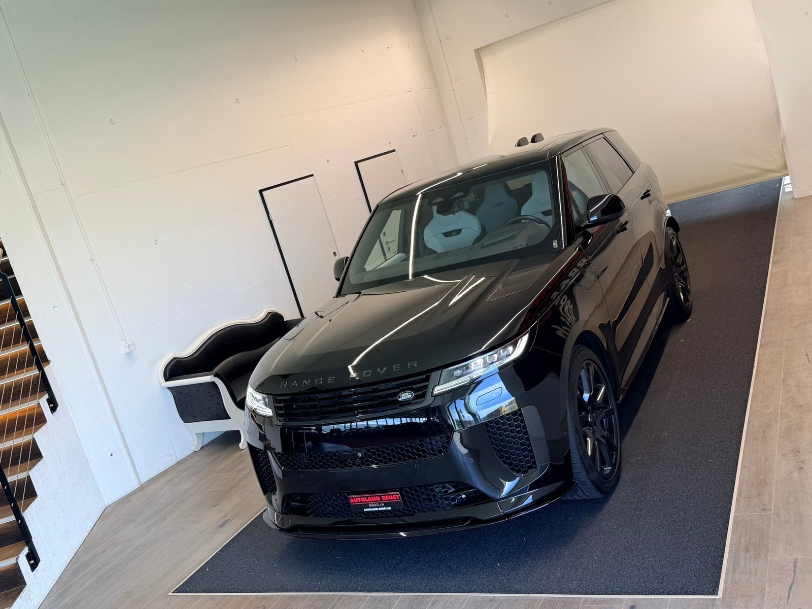 LAND ROVER Range Rover Sport P635 4.4 V8 SV Edition One, Benzin, Occasion / Gebraucht, Automatik - 4