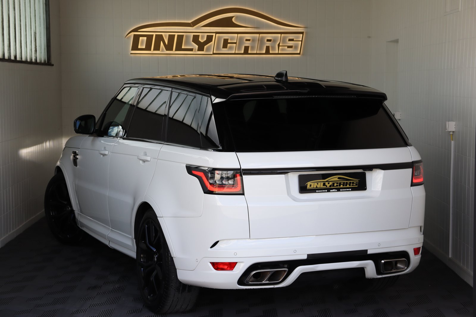 LAND ROVER Range Rover Sport 5.0 V8 S/C SVR Automatic, Benzin, Occasion / Gebraucht, Automatik - 6