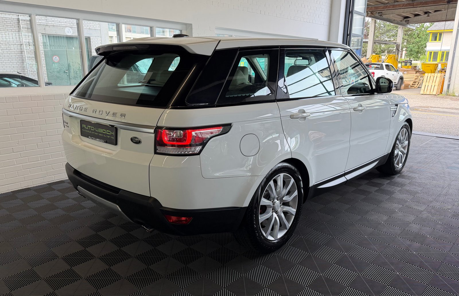 LAND ROVER Range Rover Sport 3.0 SDV6 HSE Automatic, Diesel, Occasion / Gebraucht, Automatik - 3