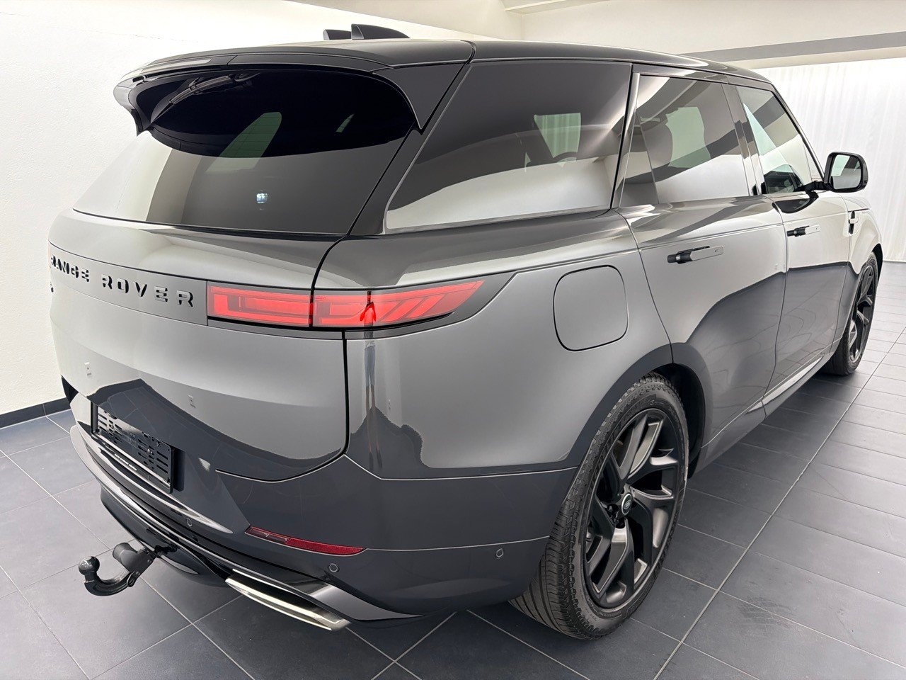 LAND ROVER RR Sport P460e Dyn. SE, Plug-in-Hybrid Benzin/Elektro, Occasion / Gebraucht, Automatik - 3