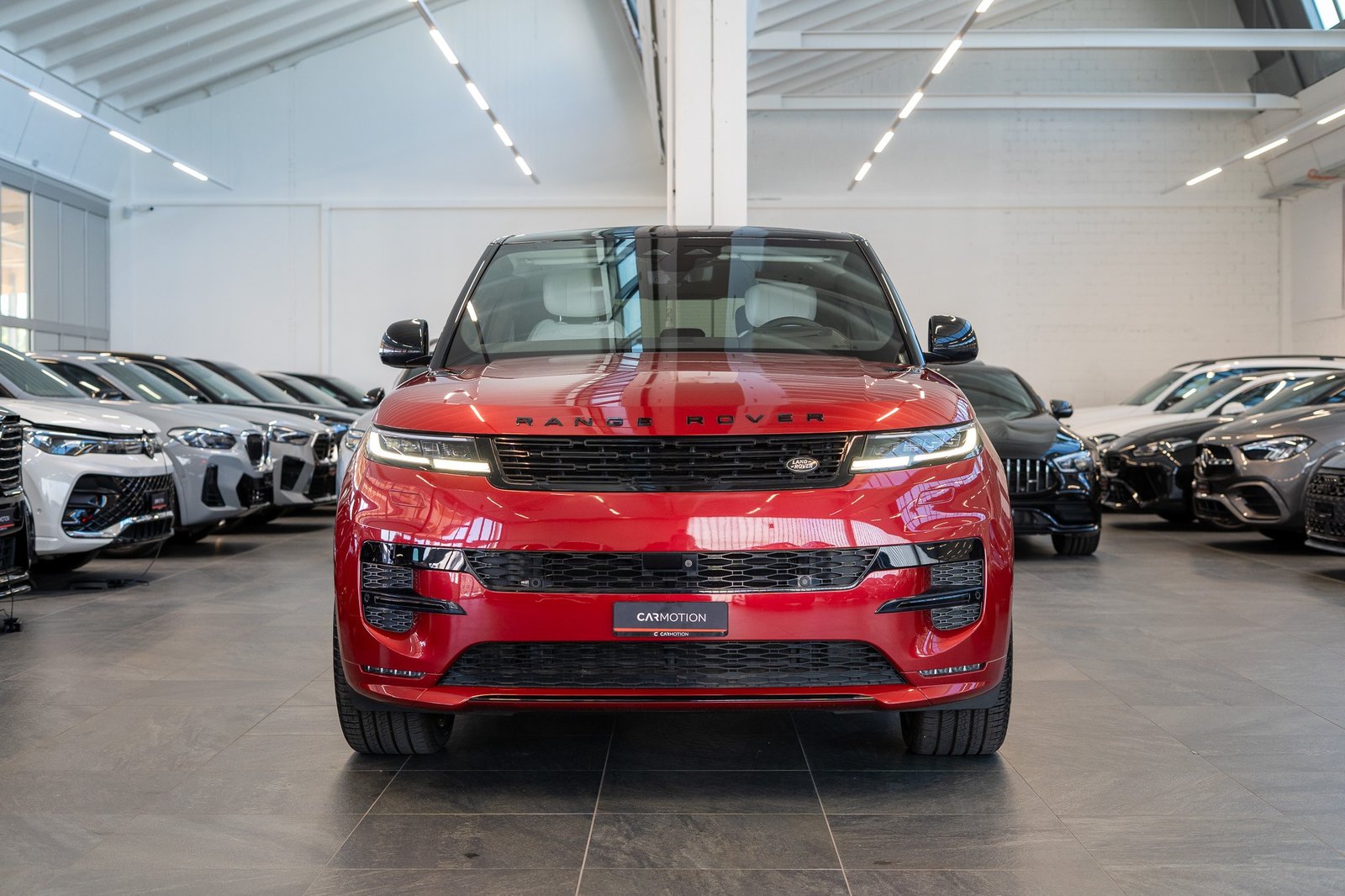 LAND ROVER Range Rover Sport 4.4 V8 First Edition / Fond-Ent, Benzin, Occasion / Gebraucht, Automatik - 2