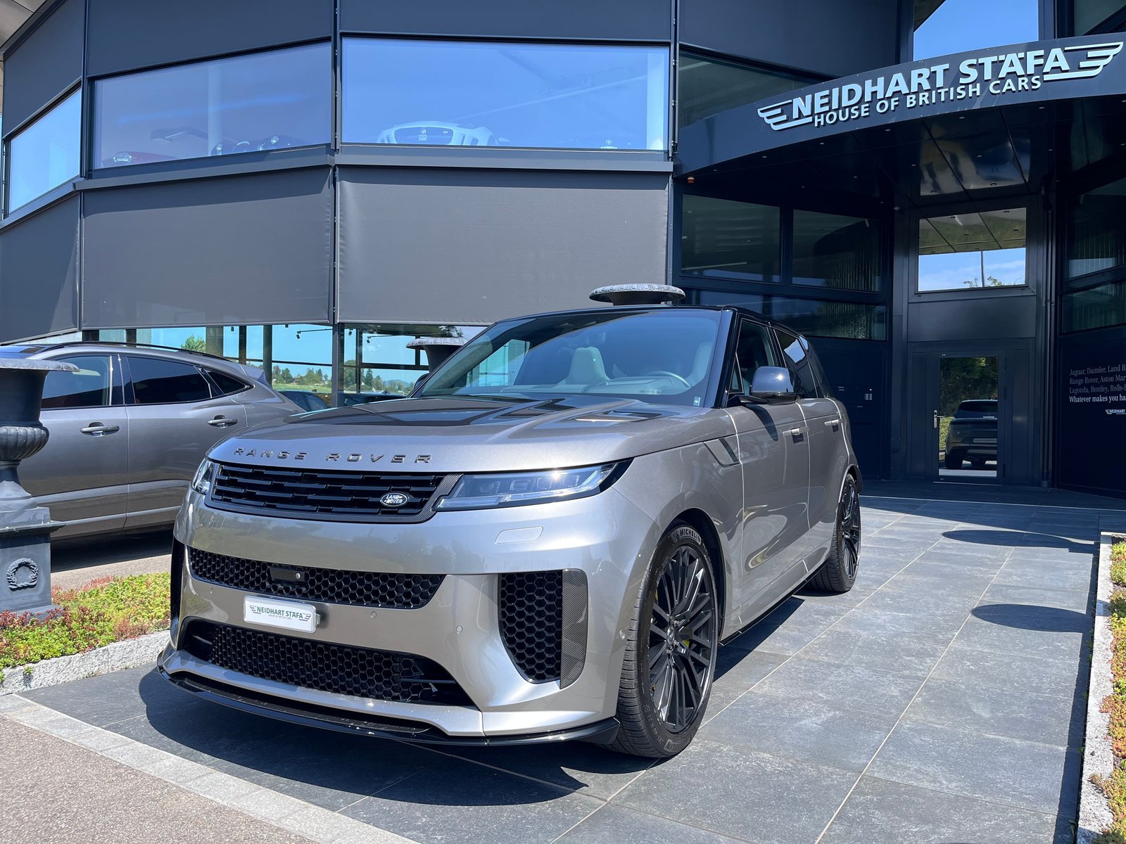 LAND ROVER Range Rover Sport P635 4.4 V8 SV Edition One