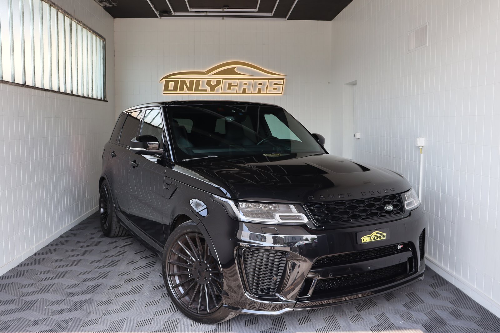LAND ROVER Range Rover Sport 5.0 V8 S/C SVR Automatic