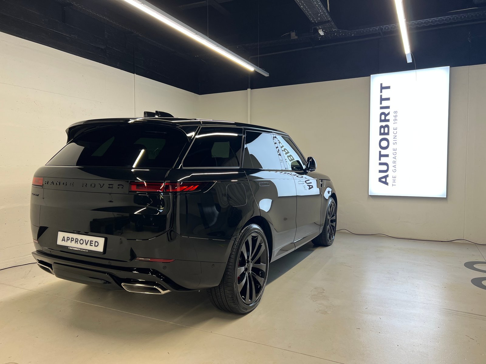 LAND ROVER Range Rover Sport 3.0 I6 P550e Autobiography, Hybride Rechargeable Essence/Électricité, Voiture de démonstration, Automatique - 2