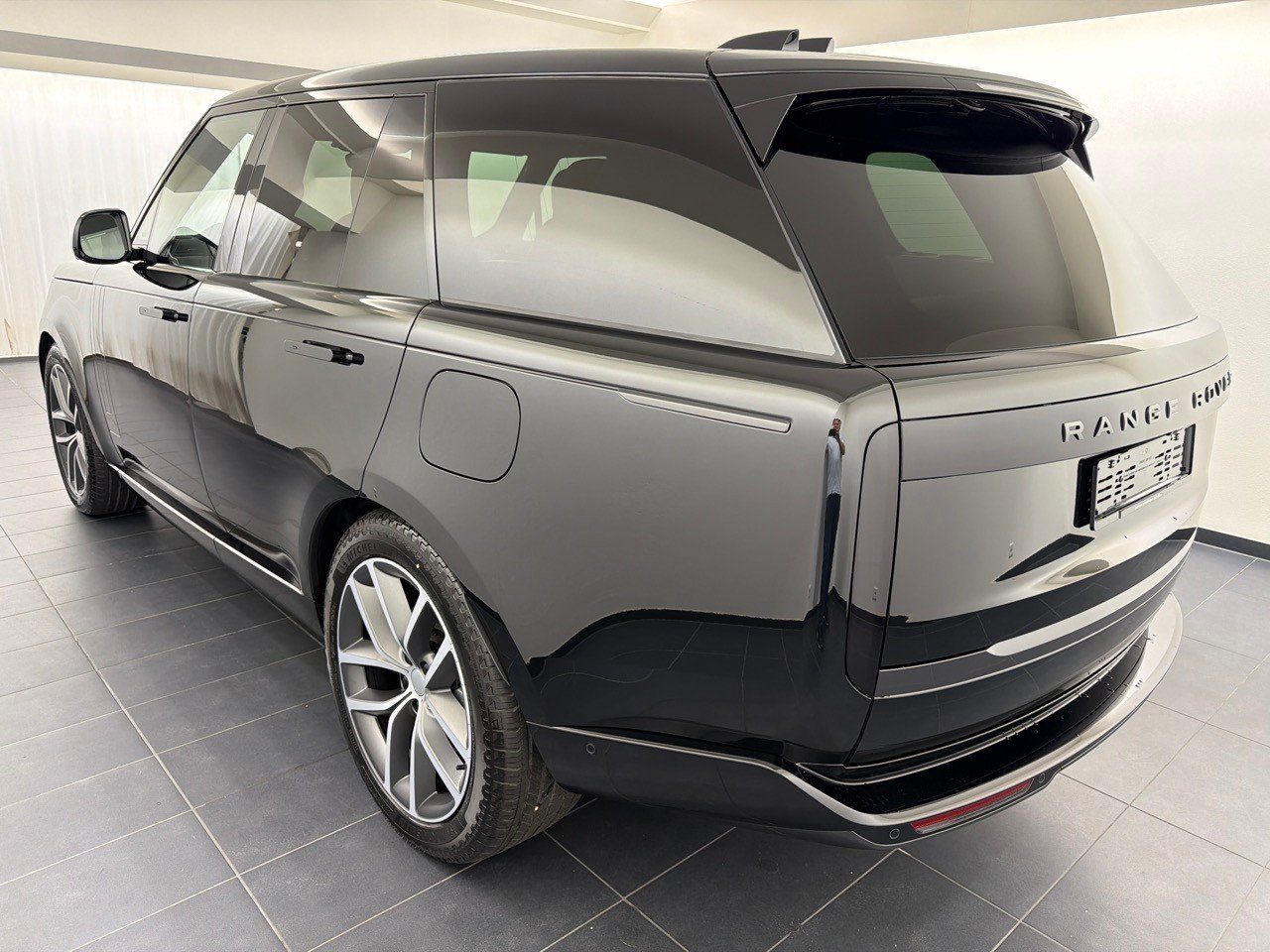 LAND ROVER RR P460e PHEV HSE, Plug-in-Hybrid Benzin/Elektro, Neuwagen, Automatik - 2