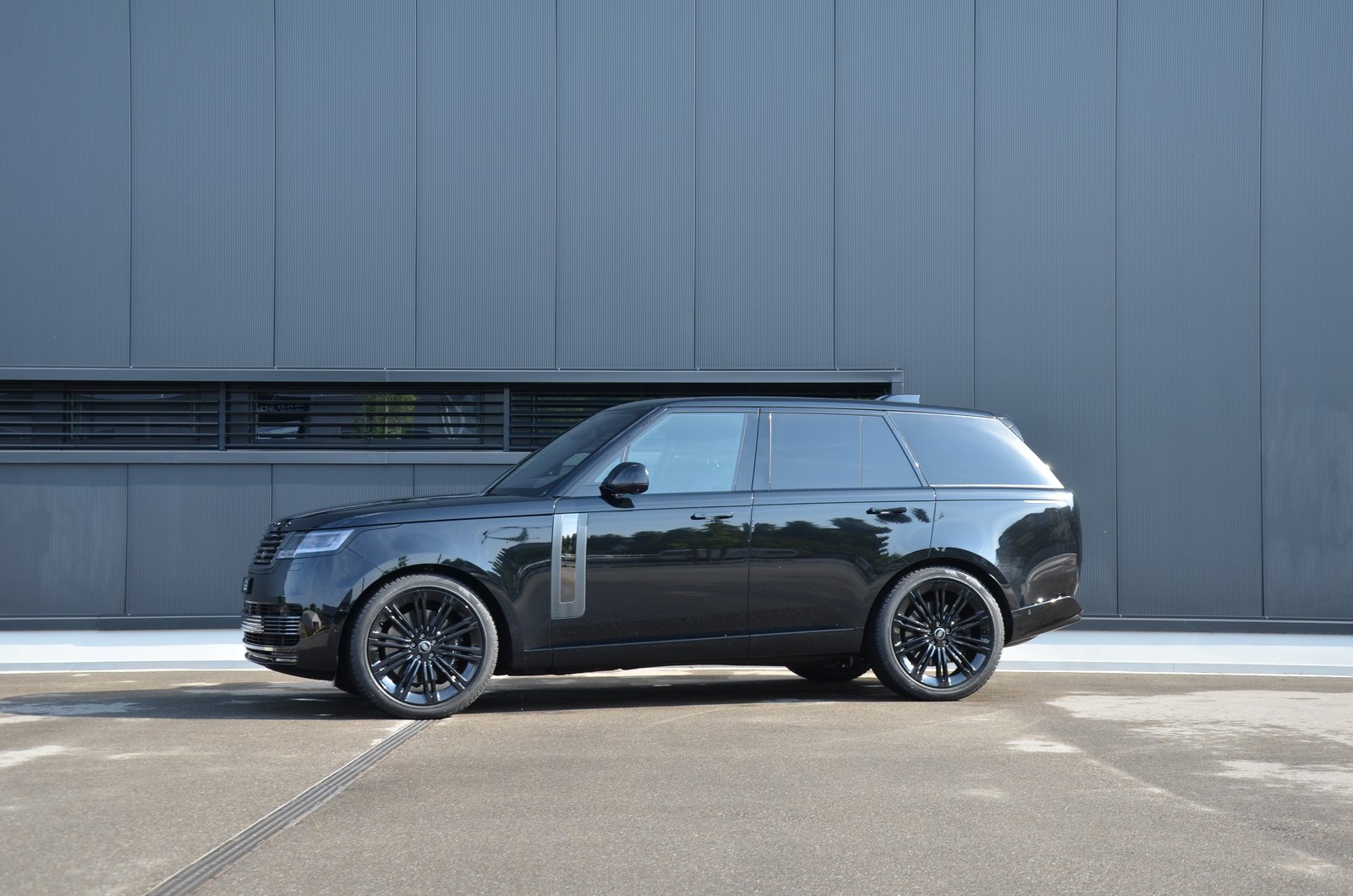 LAND ROVER Range Rover P530 4.4 V8 SV Automatic, Essence, Occasion / Utilisé, Automatique - 2