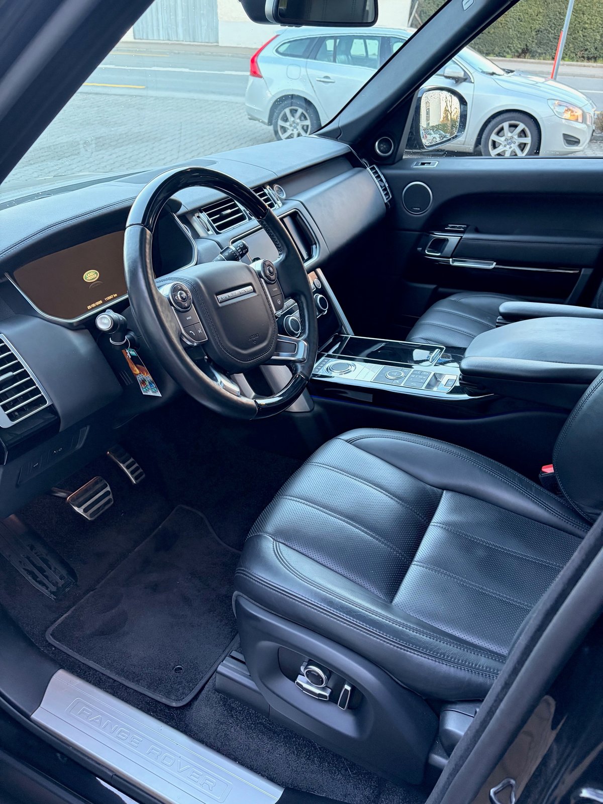 LAND ROVER Range Rover 4.4 SDV8 Vogue Automatic, Diesel, Occasion / Gebraucht, Automatik - 7