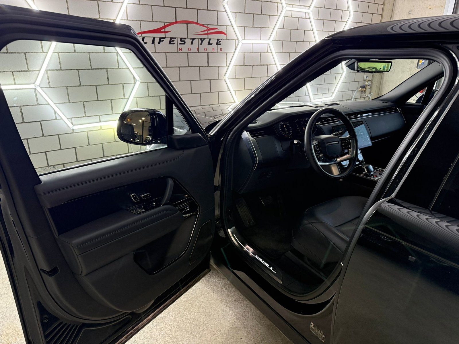 LAND ROVER Range Rover P530 4.4 V8 SV Automatic, Essence, Occasion / Utilisé, Automatique - 5