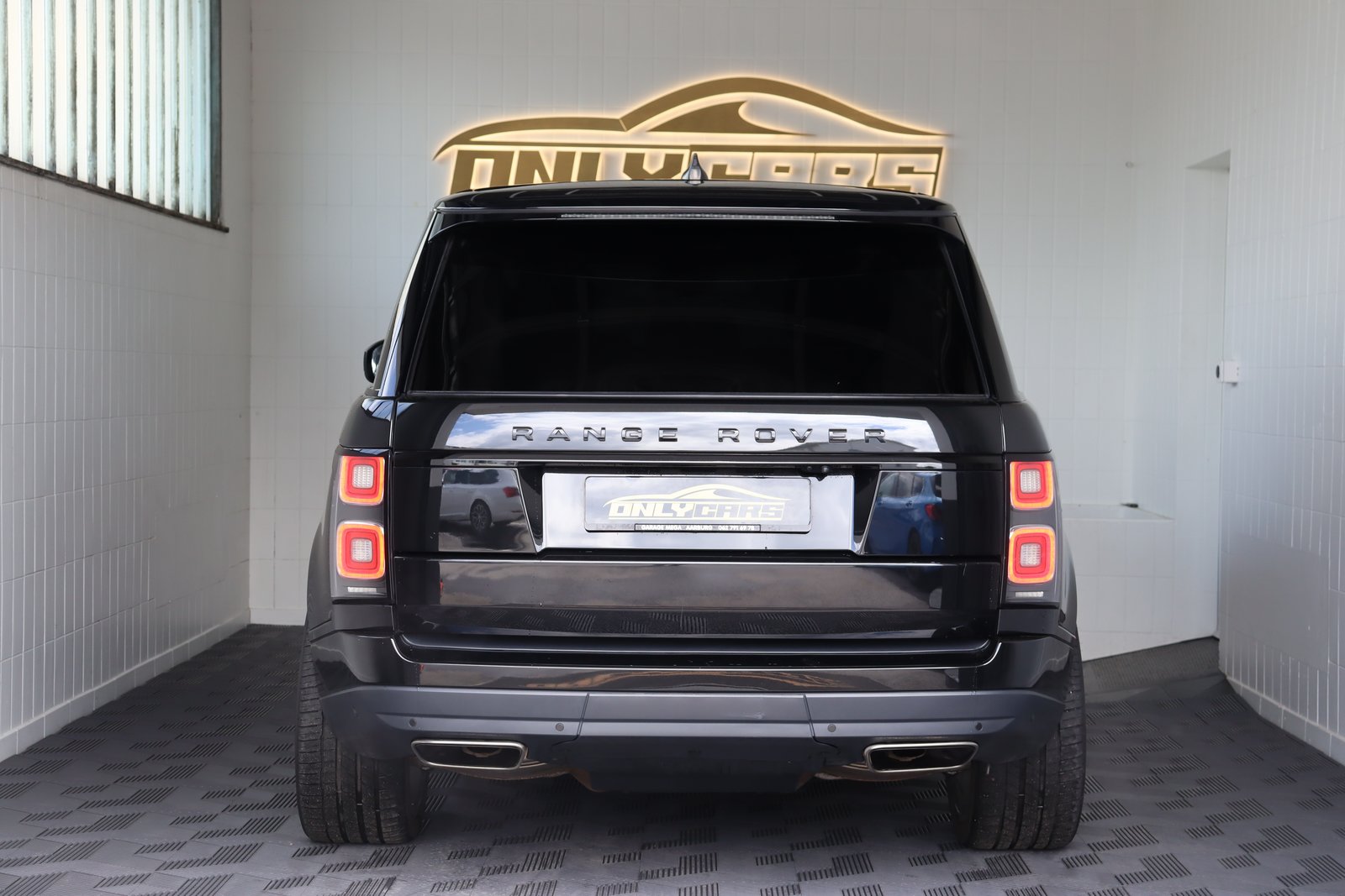 LAND ROVER Range Rover 5.0 V8 S/C Vogue Automatic, Benzin, Occasion / Gebraucht, Automatik - 7
