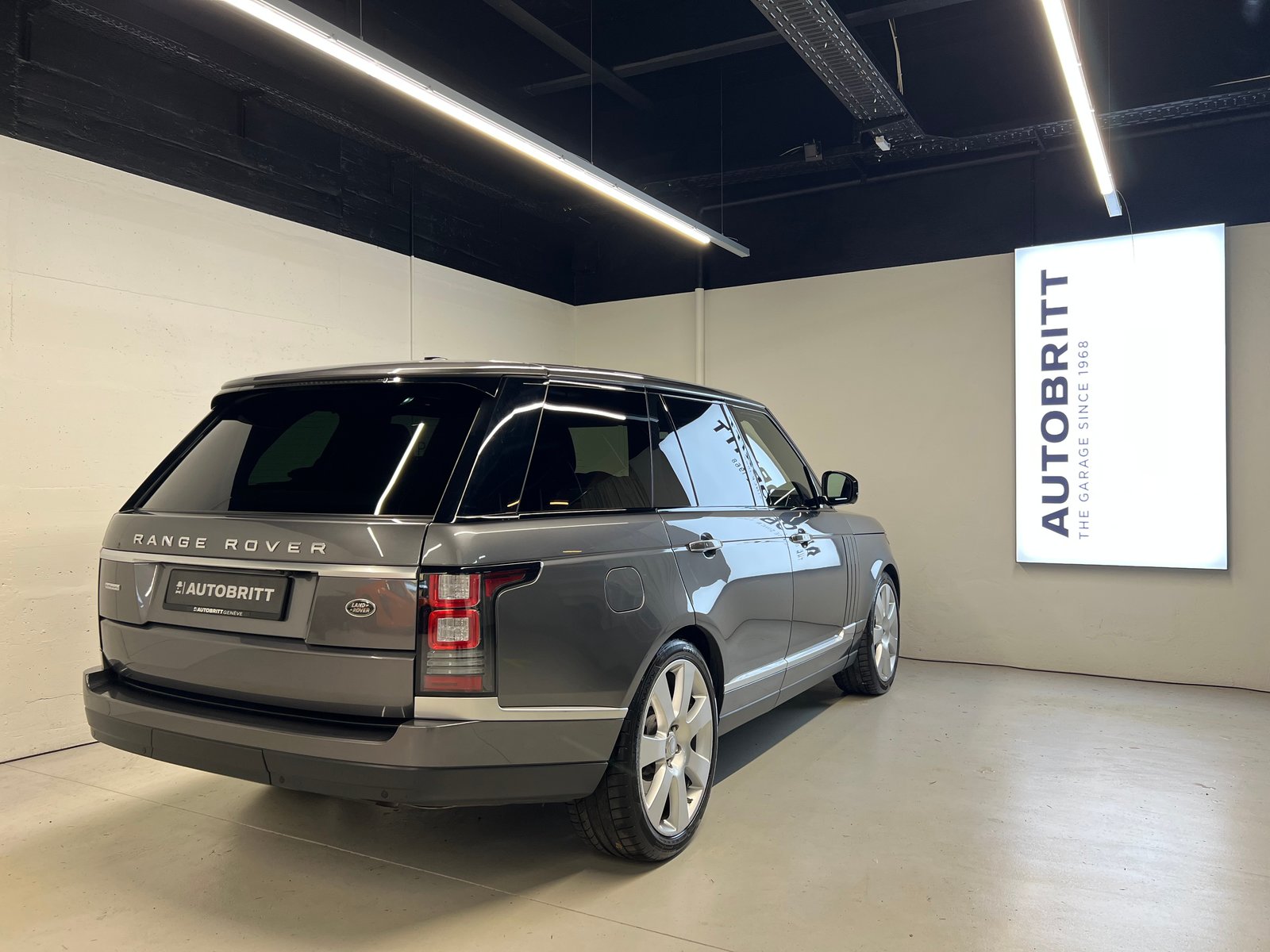 LAND ROVER Range Rover 4.4 SDV8 Autobiography, Diesel, Second hand / Used, Automatic - 2