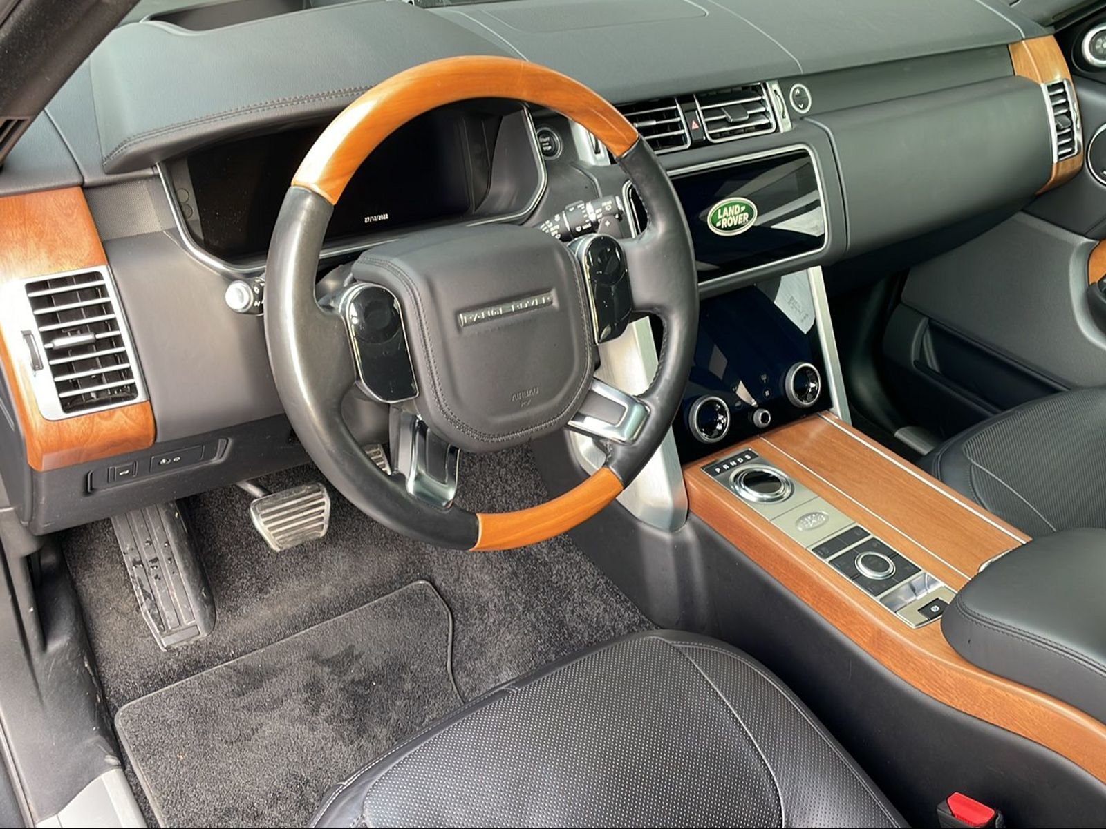 LAND ROVER Range Rover 4.4 SDV8 Vogue, Diesel, Second hand / Used, Automatic - 5