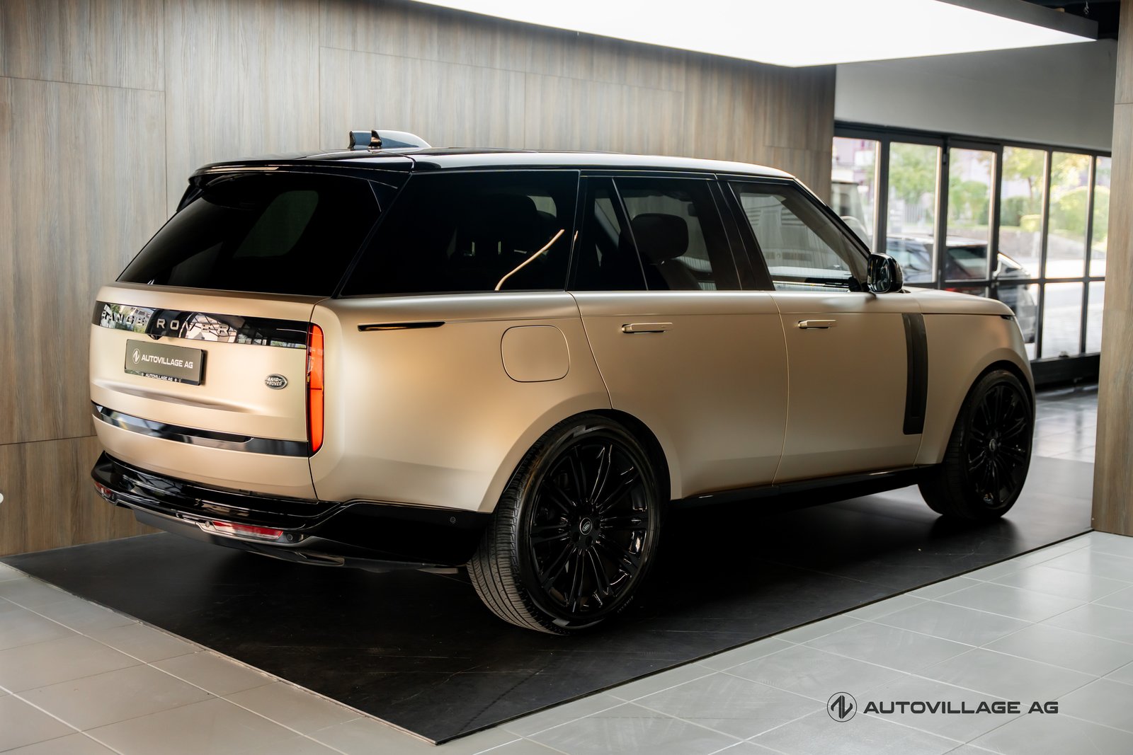 LAND ROVER Range Rover P530 4.4 V8 Autobiography Automatic, Petrol, Second hand / Used, Automatic - 2