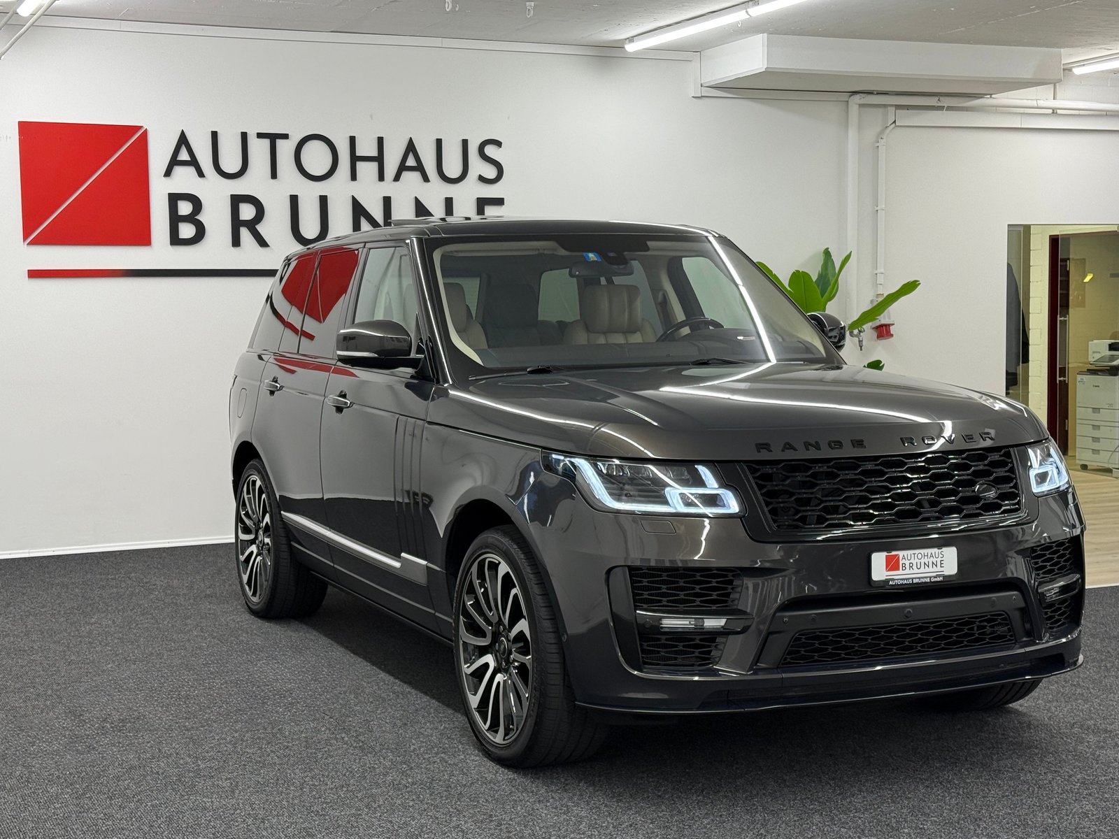 LAND ROVER Range Rover 5.0 V8 SVO Optik Autobiography, Essence, Occasion / Utilisé, Automatique - 3