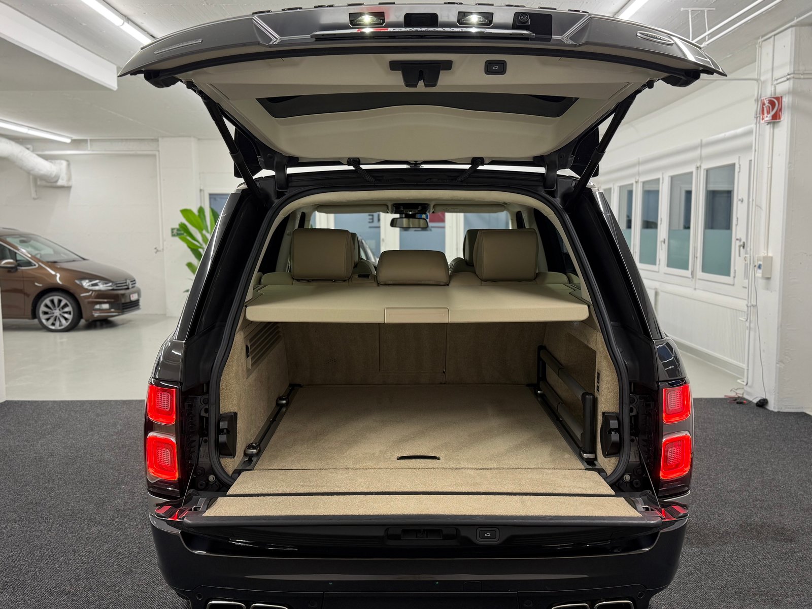 LAND ROVER Range Rover 5.0 V8 SVO Optik Autobiography, Essence, Occasion / Utilisé, Automatique - 7