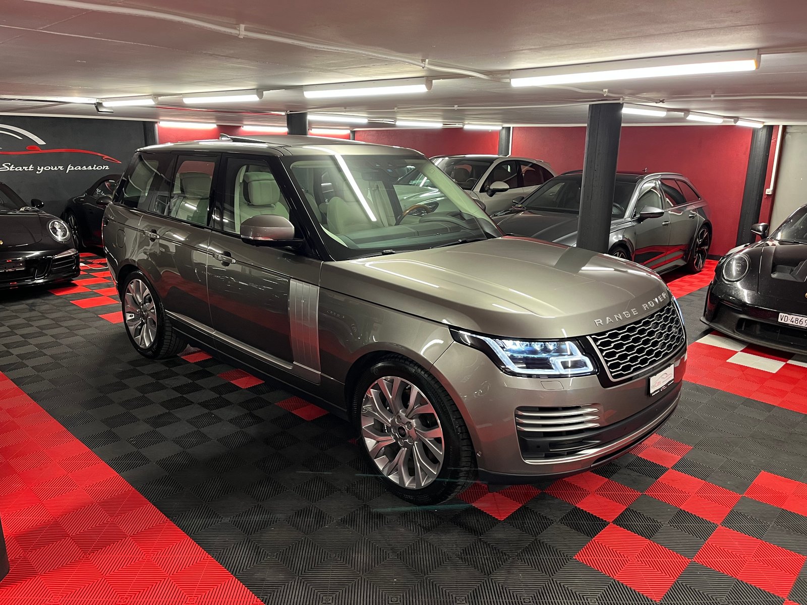 LAND ROVER Range Rover 2.0 Si4 P400e PHEV AutobiographyAutom, Hybride Rechargeable Essence/Électricité, Occasion / Utilisé, Automatique - 5