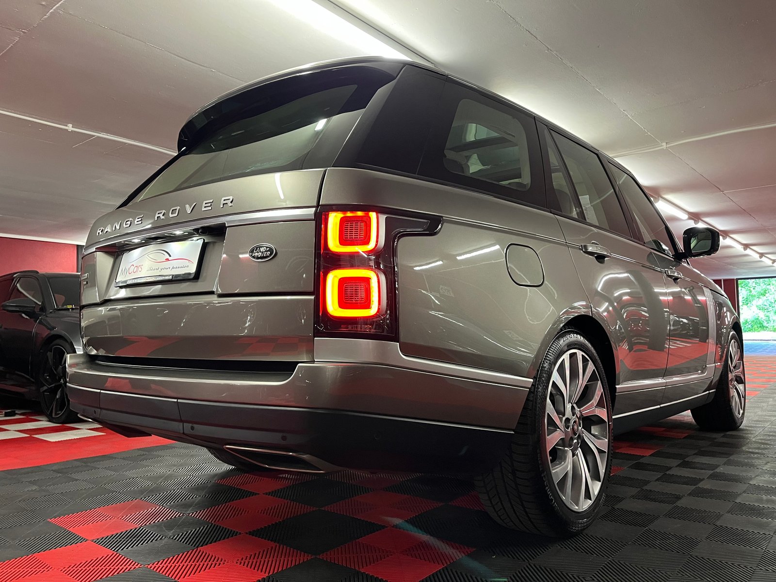 LAND ROVER Range Rover 2.0 Si4 P400e PHEV AutobiographyAutom, Hybride Rechargeable Essence/Électricité, Occasion / Utilisé, Automatique - 7