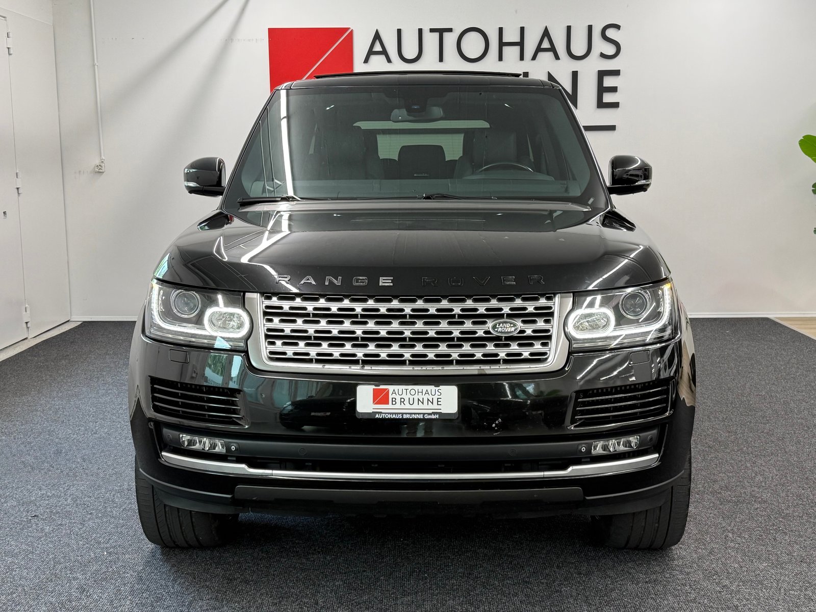 LAND ROVER Range Rover 4.4 SDV8 Vogue Automatic, Diesel, Occasioni / Usate, Automatico - 2