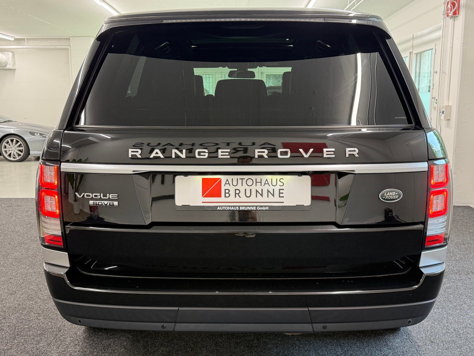 LAND ROVER Range Rover 4.4 SDV8 Vogue Automatic, Diesel, Occasioni / Usate, Automatico - 6